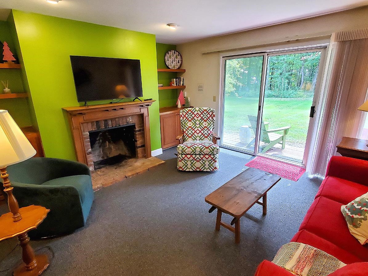 31 Christmas Tree Road Property Photo 7