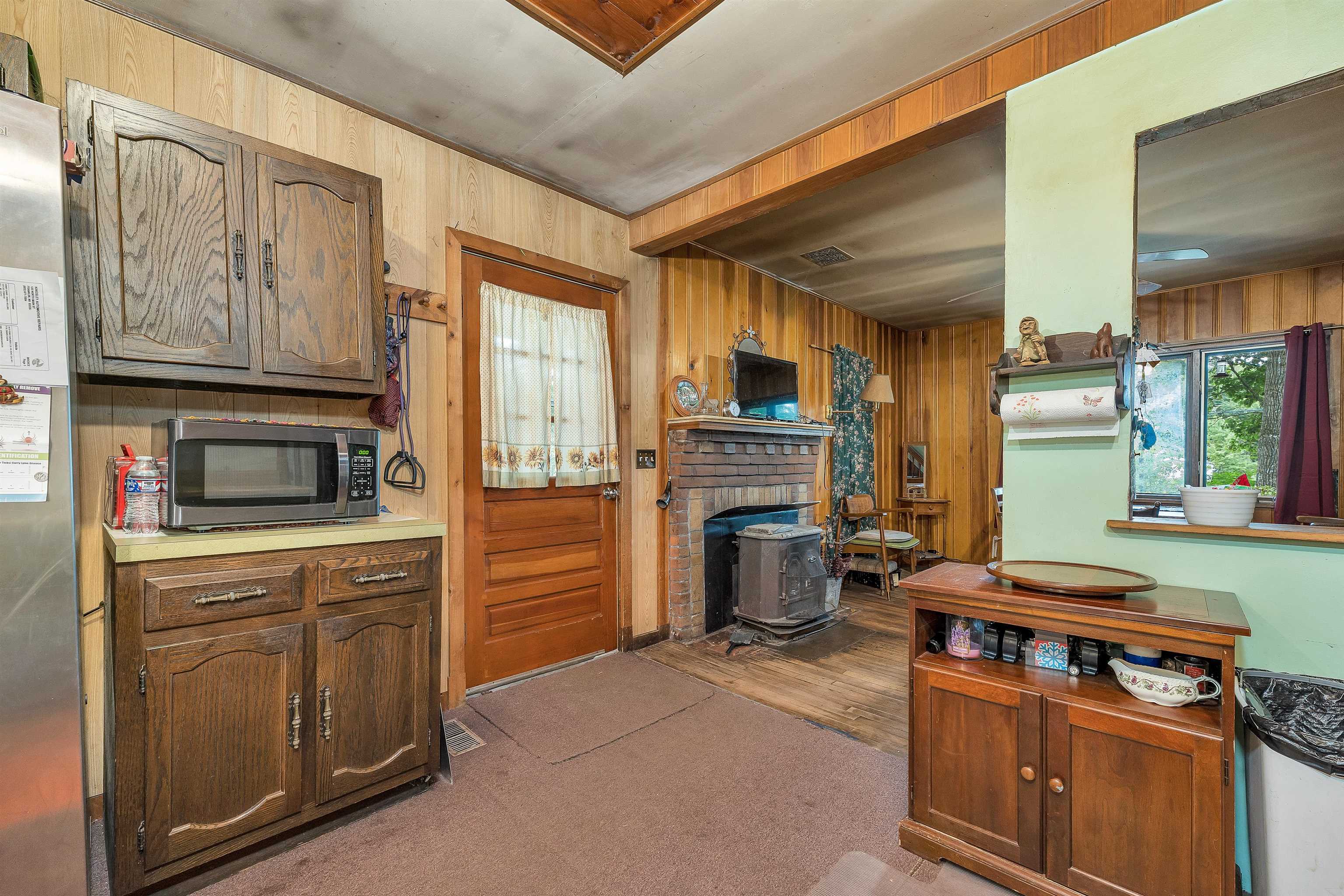 169 Old Town Road Property Photo 3