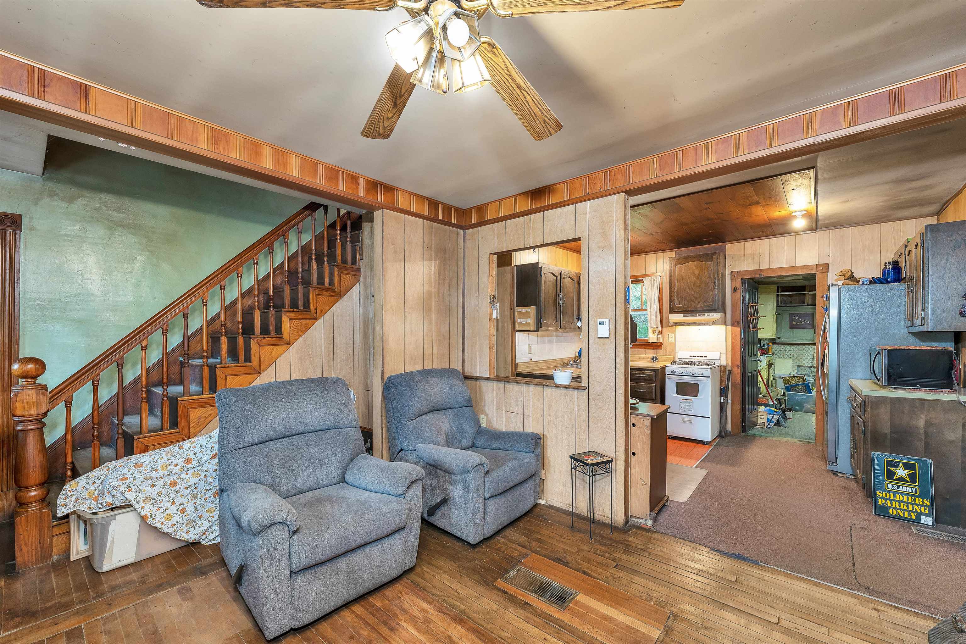 169 Old Town Road Property Photo 10