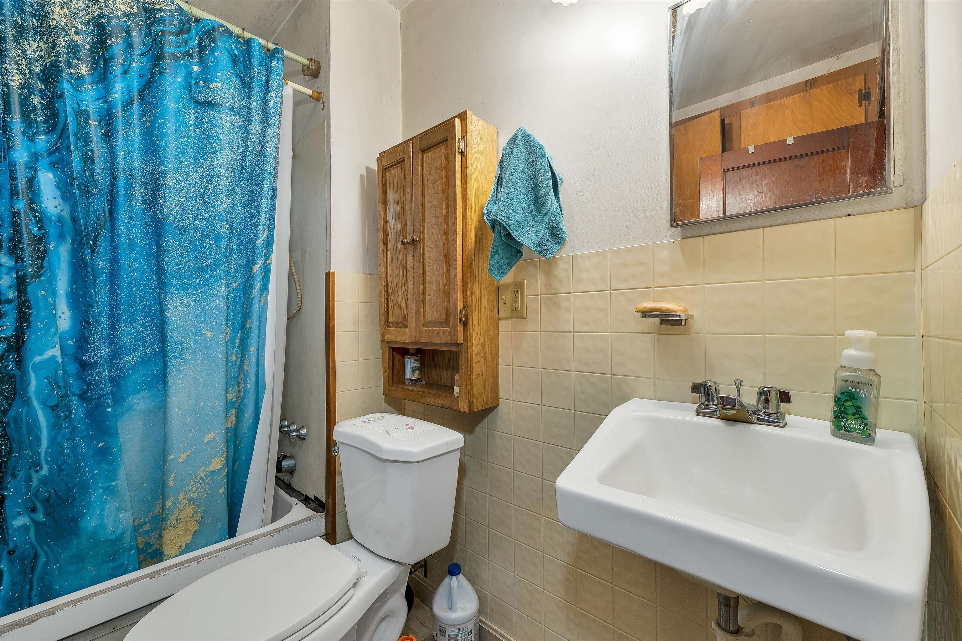 169 Old Town Road Property Photo 11