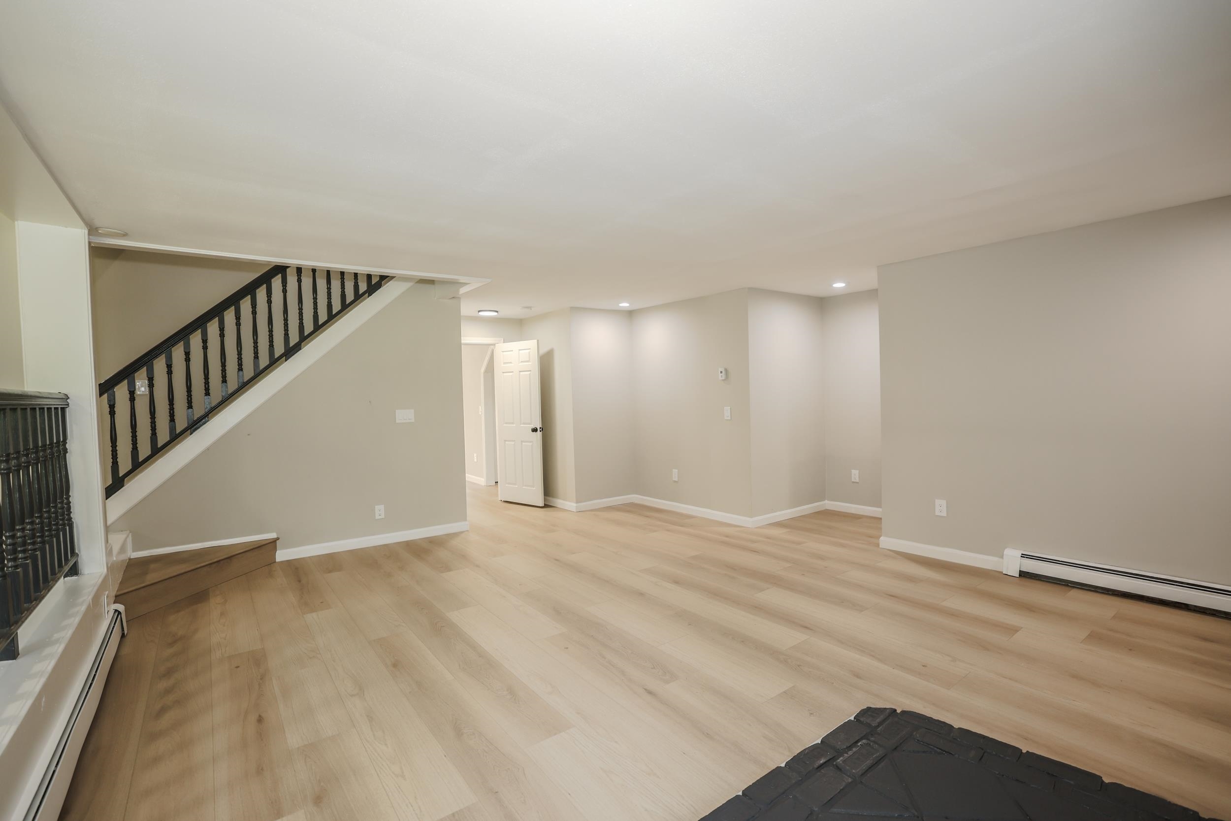 33 Baboosic Lake Road Property Photo 15