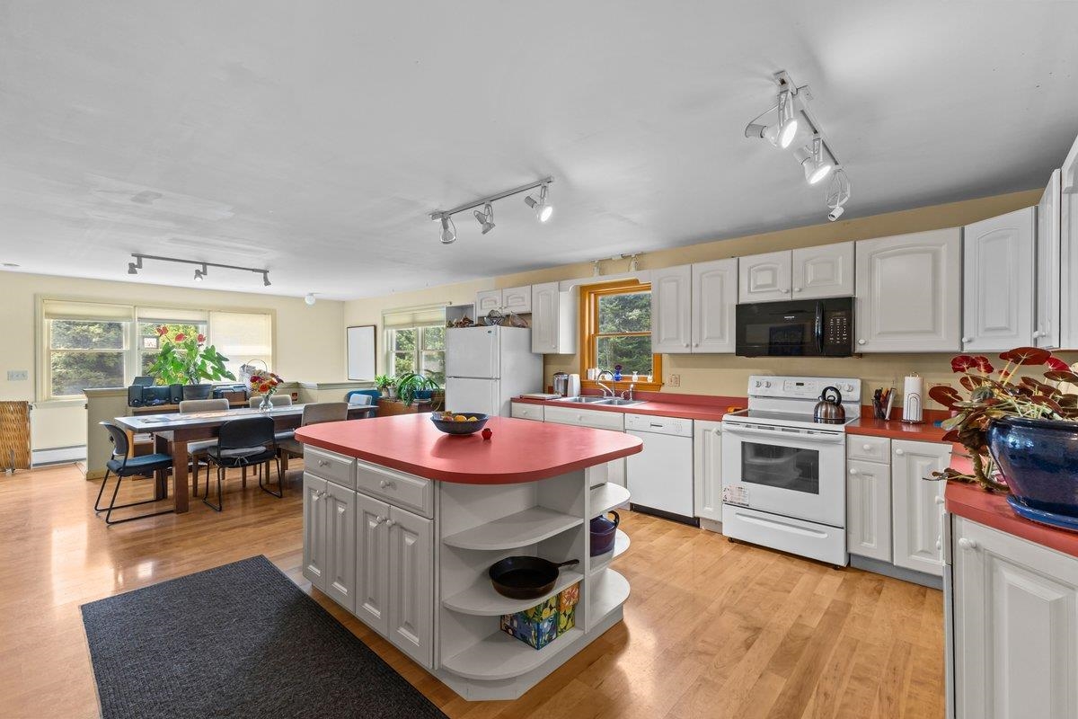 74 Pratt Road Property Photo 5