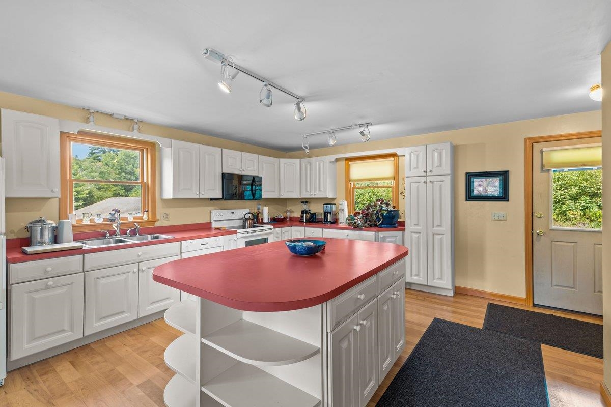 74 Pratt Road Property Photo 6