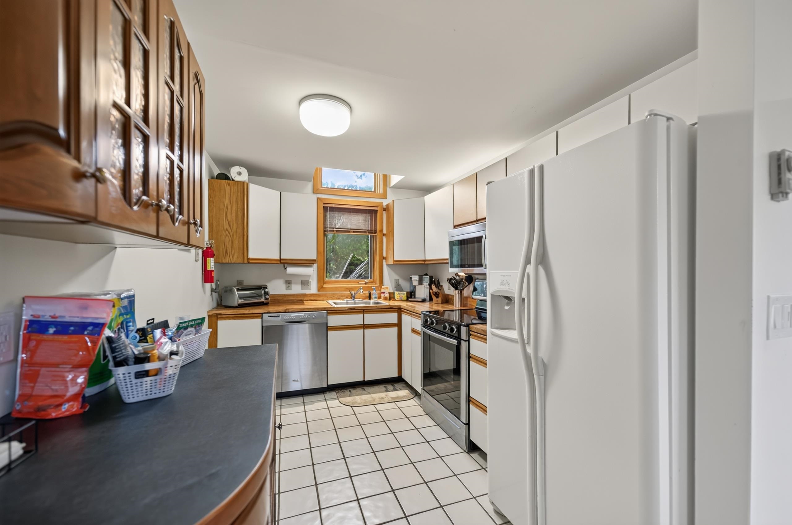 10 Tenth Lane Property Photo 7