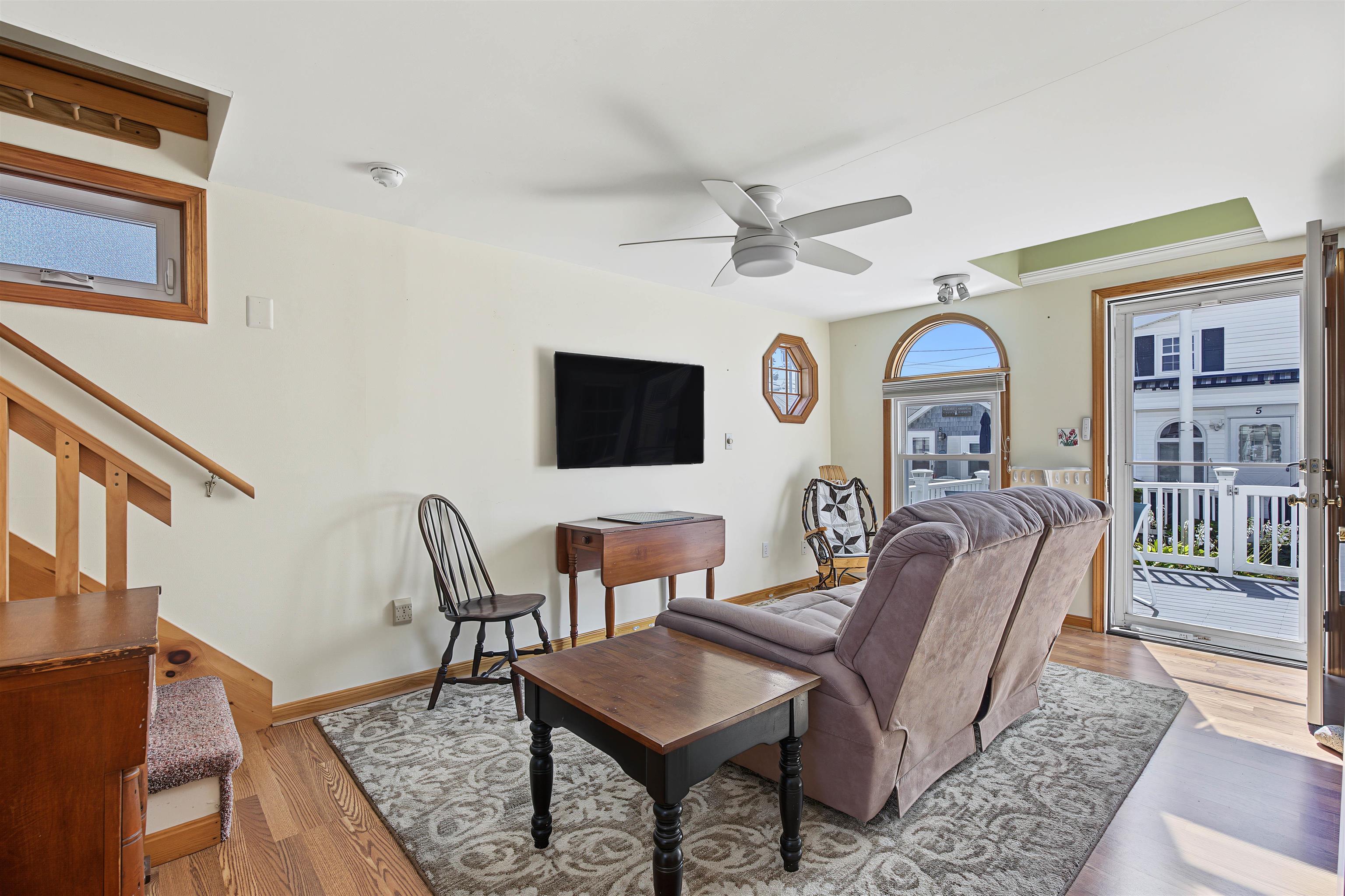 66 Kings Highway Property Photo 4