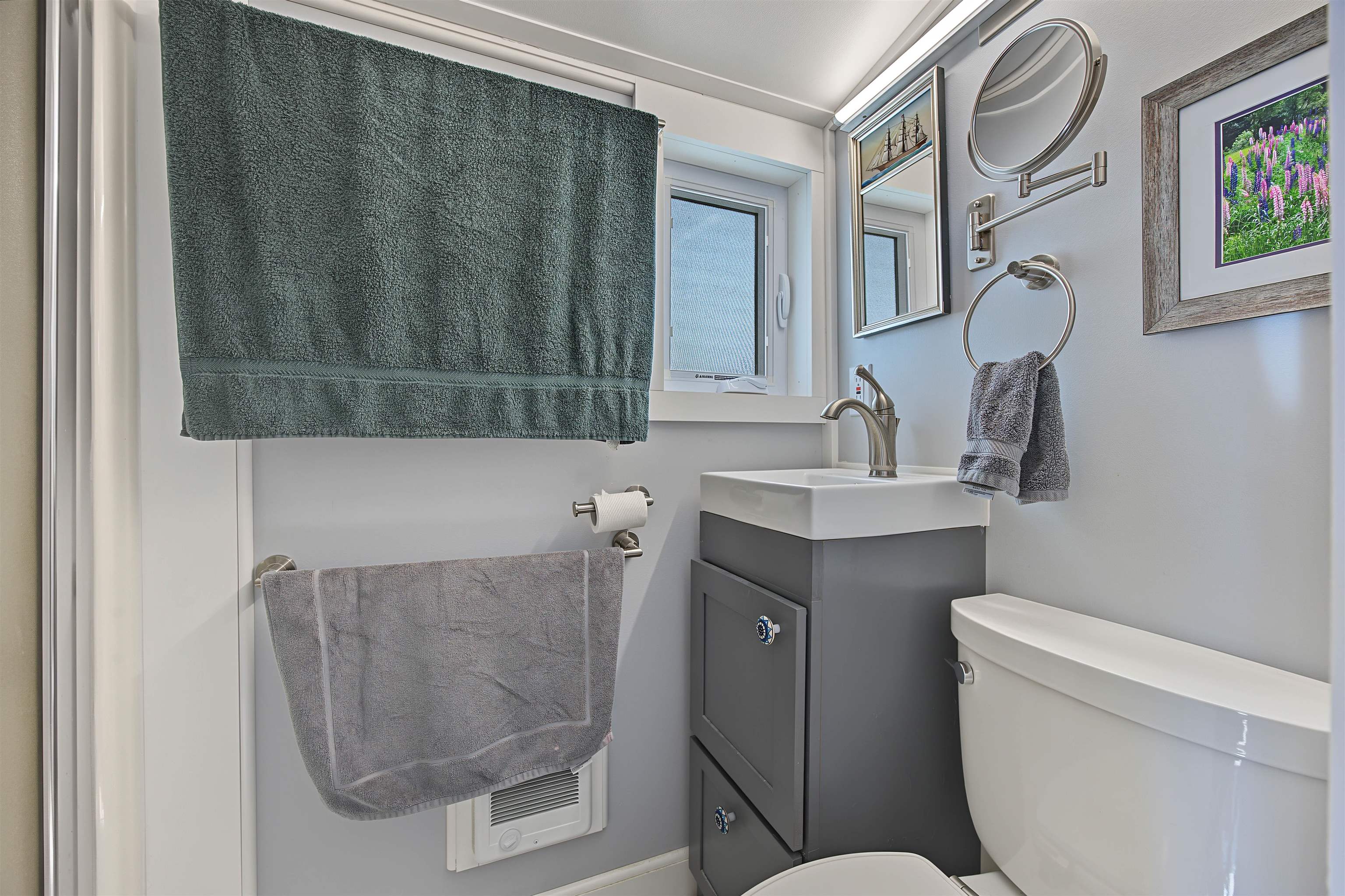 66 Kings Highway Property Photo 8