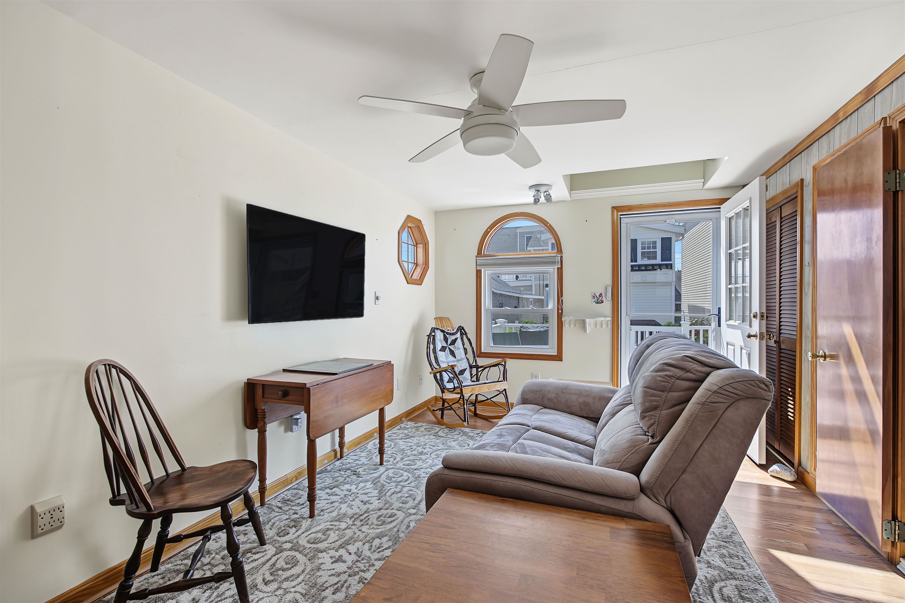 66 Kings Highway Property Photo 12