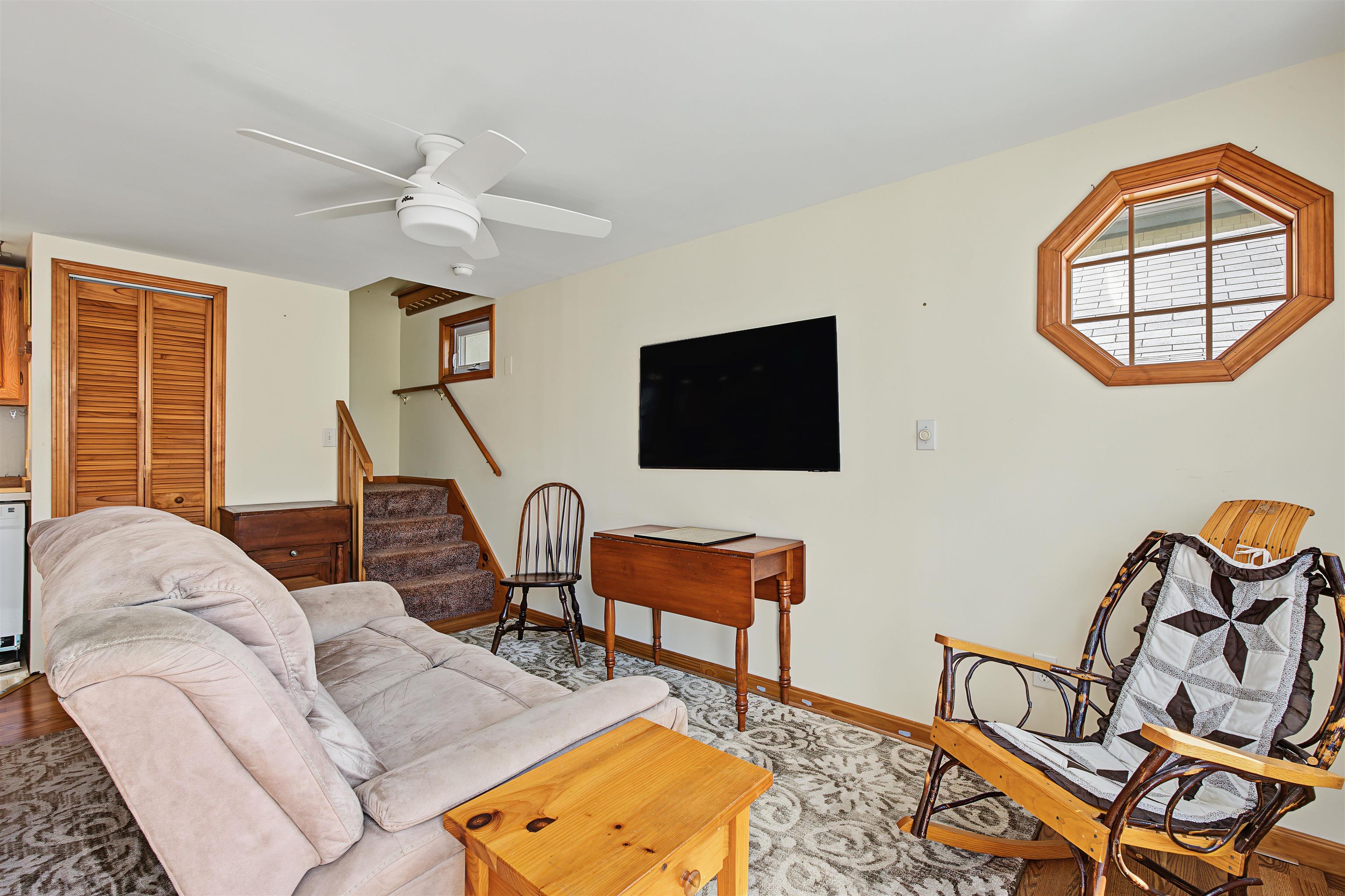 66 Kings Highway Property Photo 13