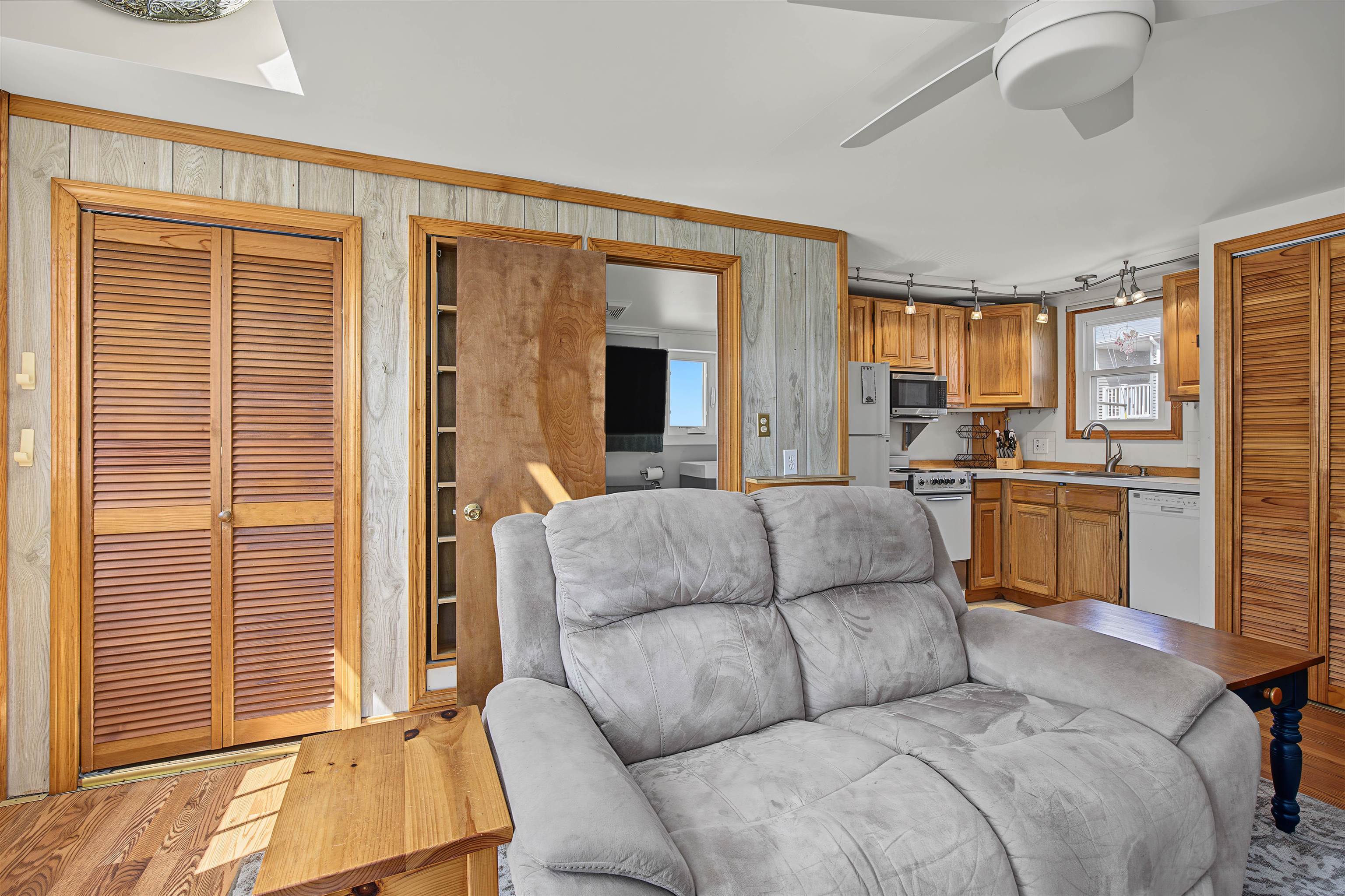 66 Kings Highway Property Photo 16
