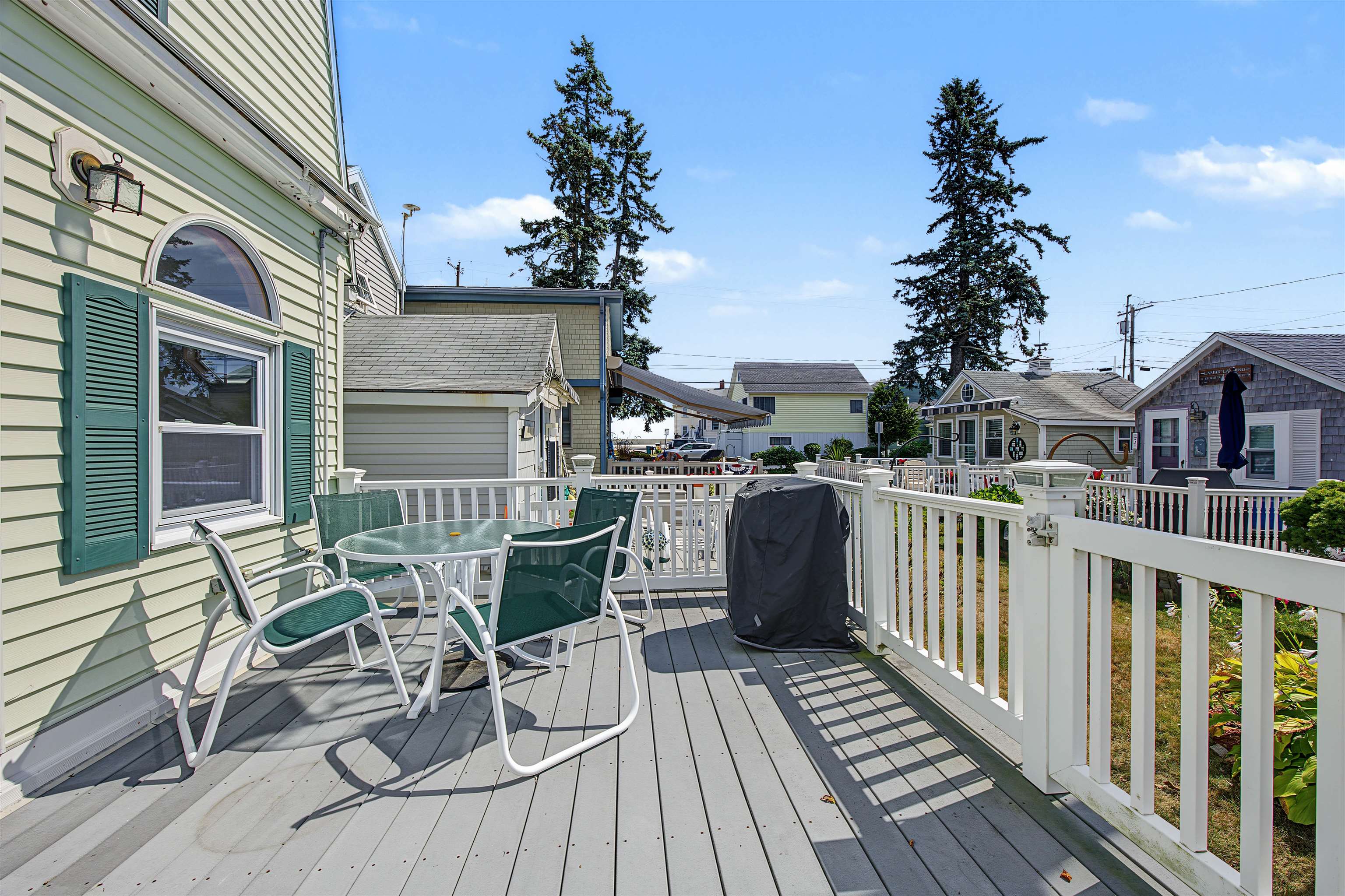 66 Kings Highway Property Photo 24