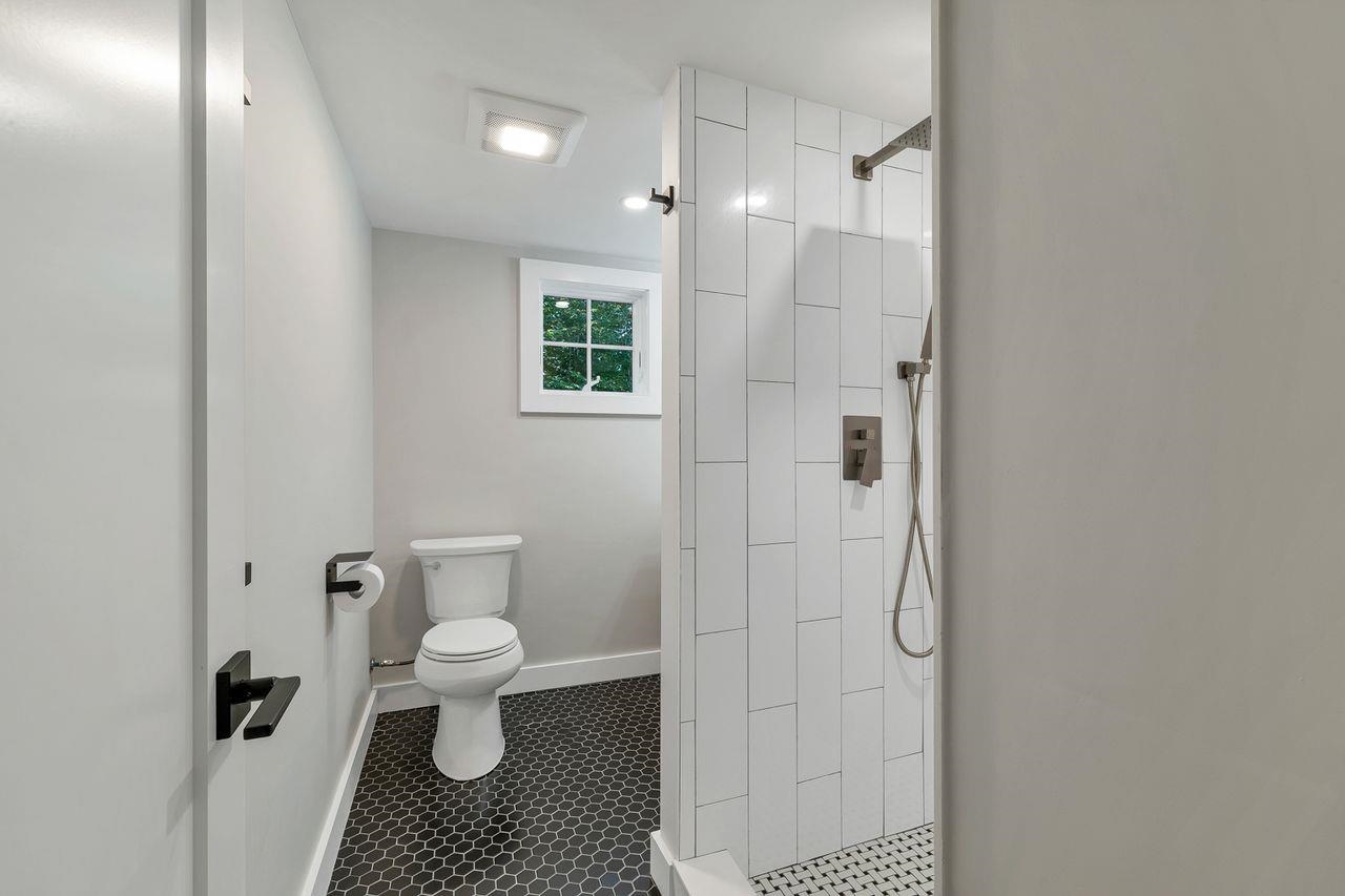 17 Moss Lane Property Photo 27