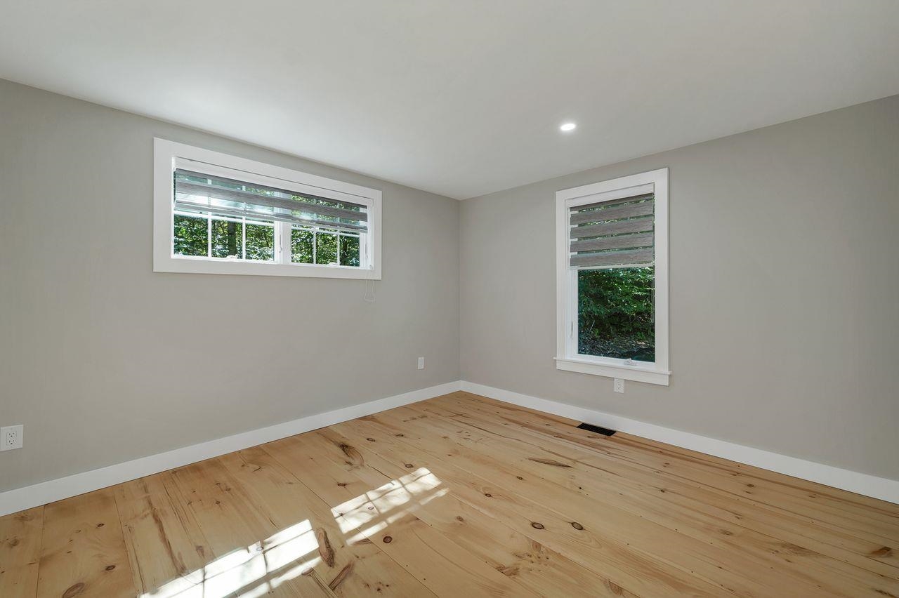 17 Moss Lane Property Photo 31