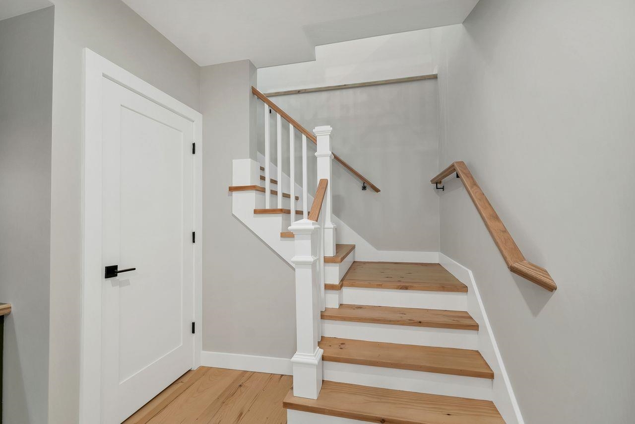 17 Moss Lane Property Photo 33