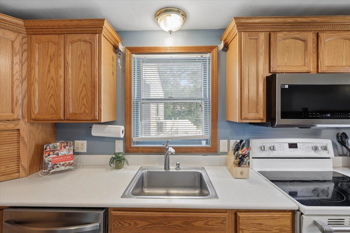 23 Hampshire Drive Property Photo 9
