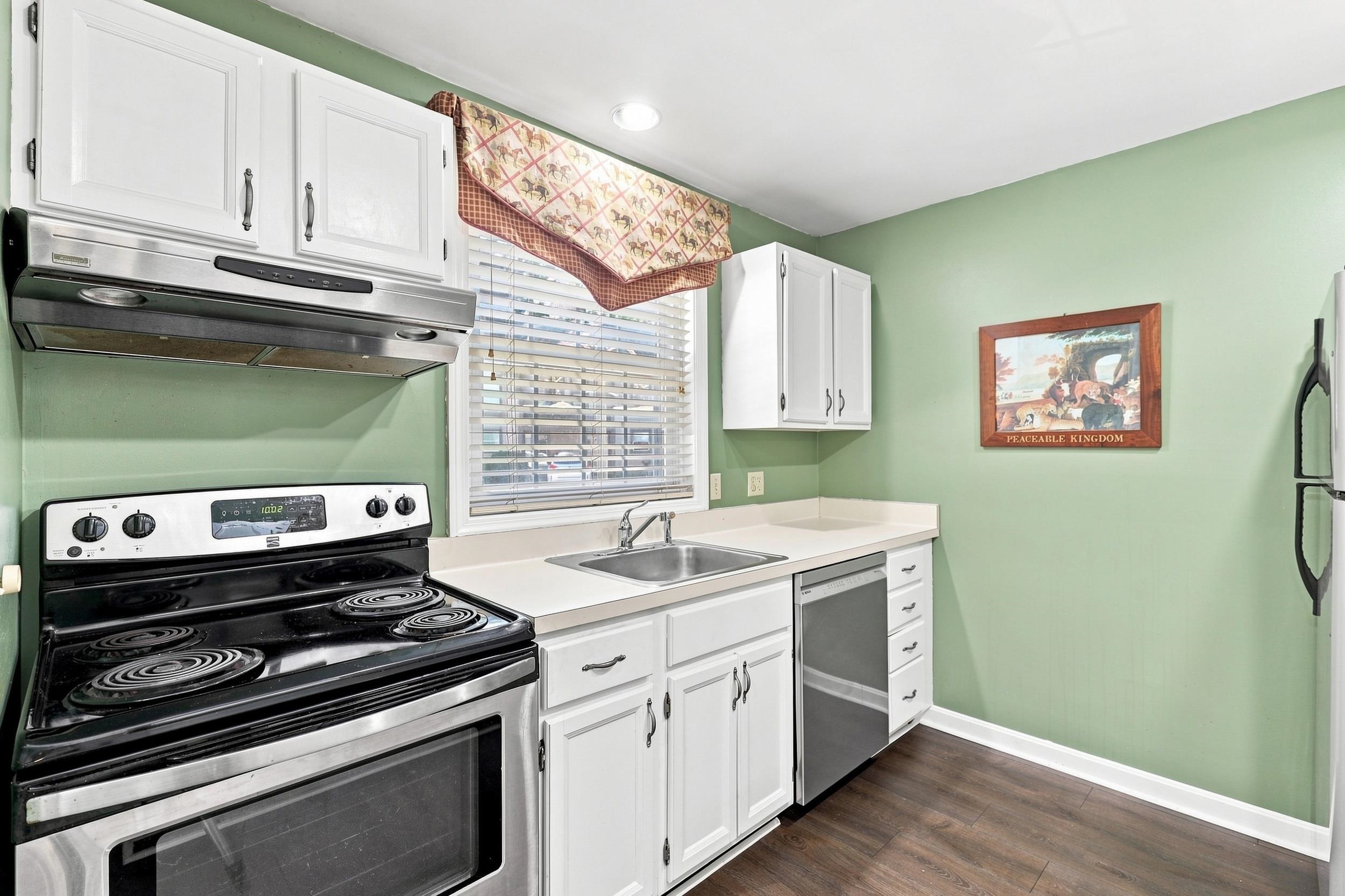 1465 Hooksett Road Property Photo 4