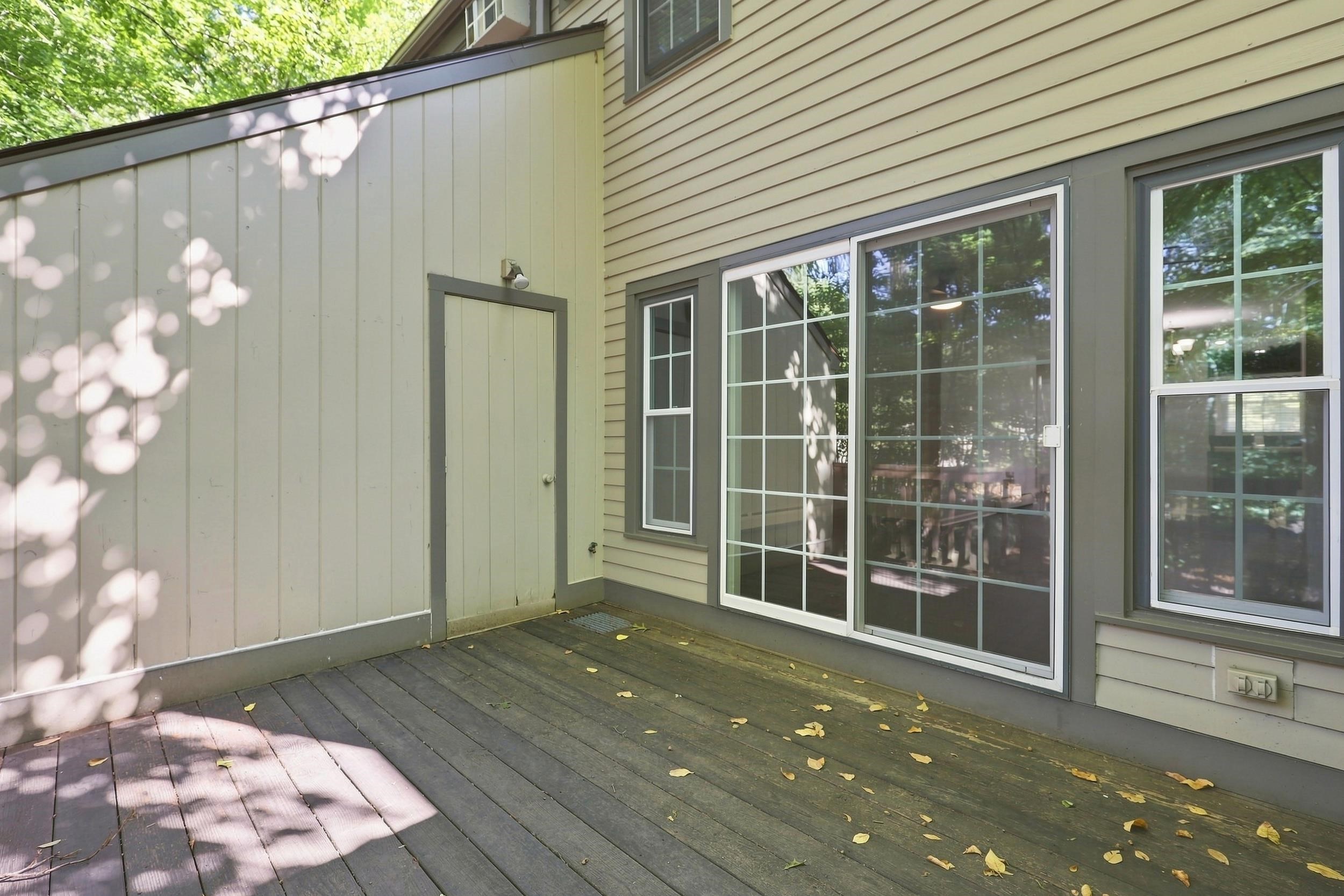 1465 Hooksett Road Property Photo 16