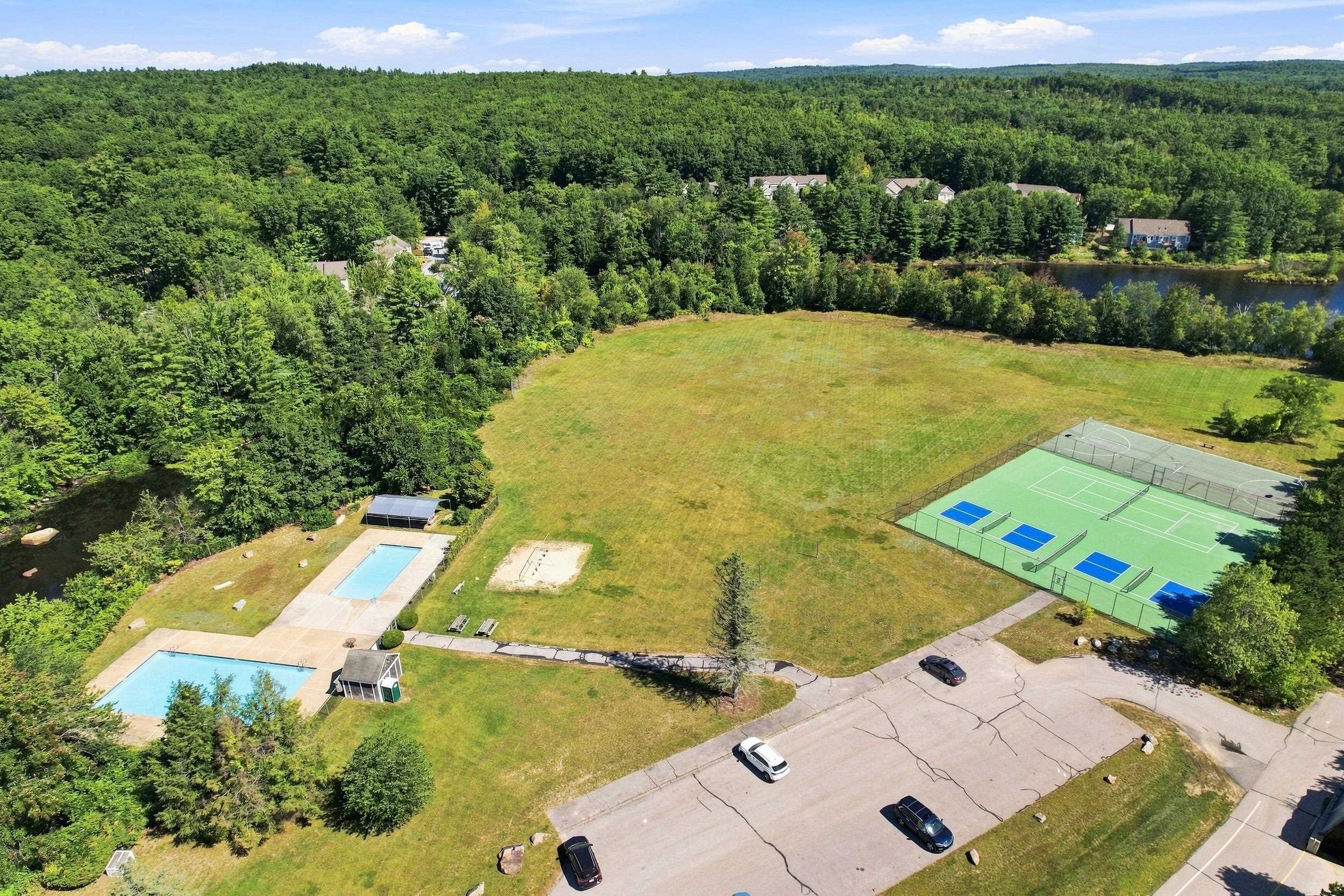 1465 Hooksett Road Property Photo 36
