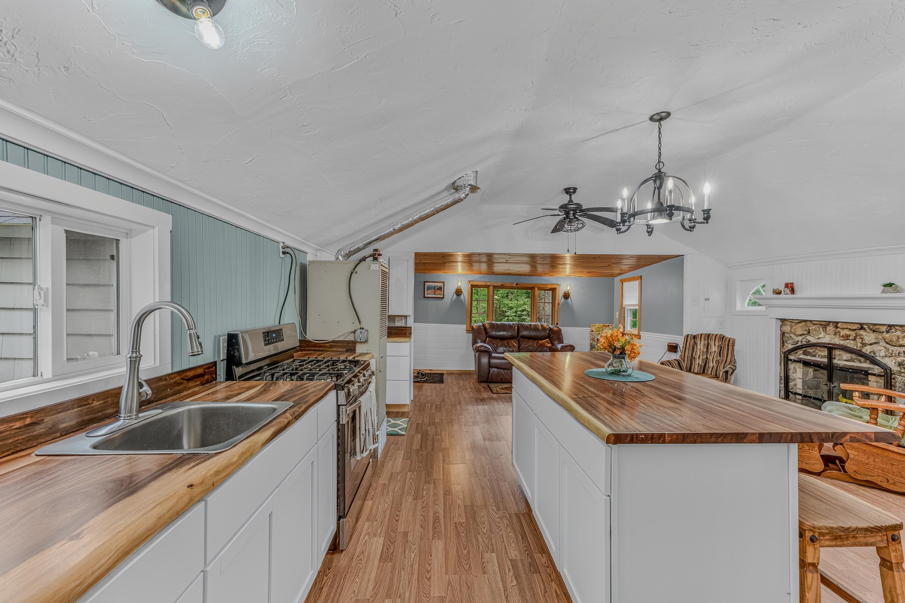 848 Faraway Road Property Photo 8