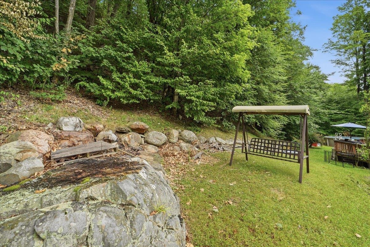 13 Broadview Estates Property Photo 6