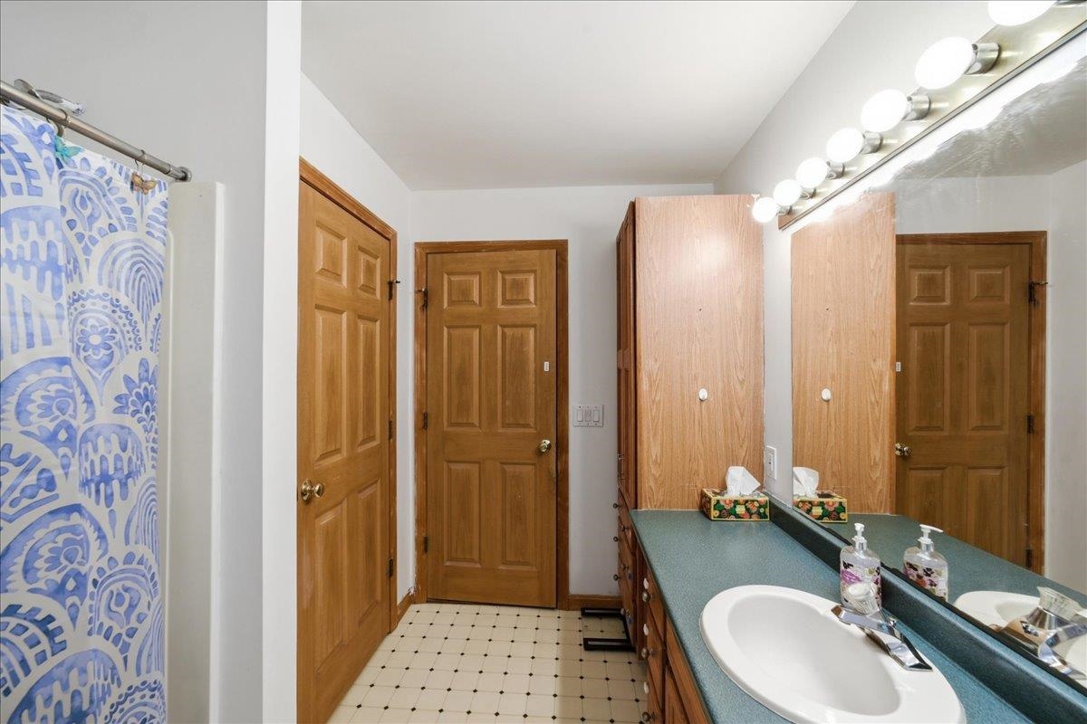 13 Broadview Estates Property Photo 27