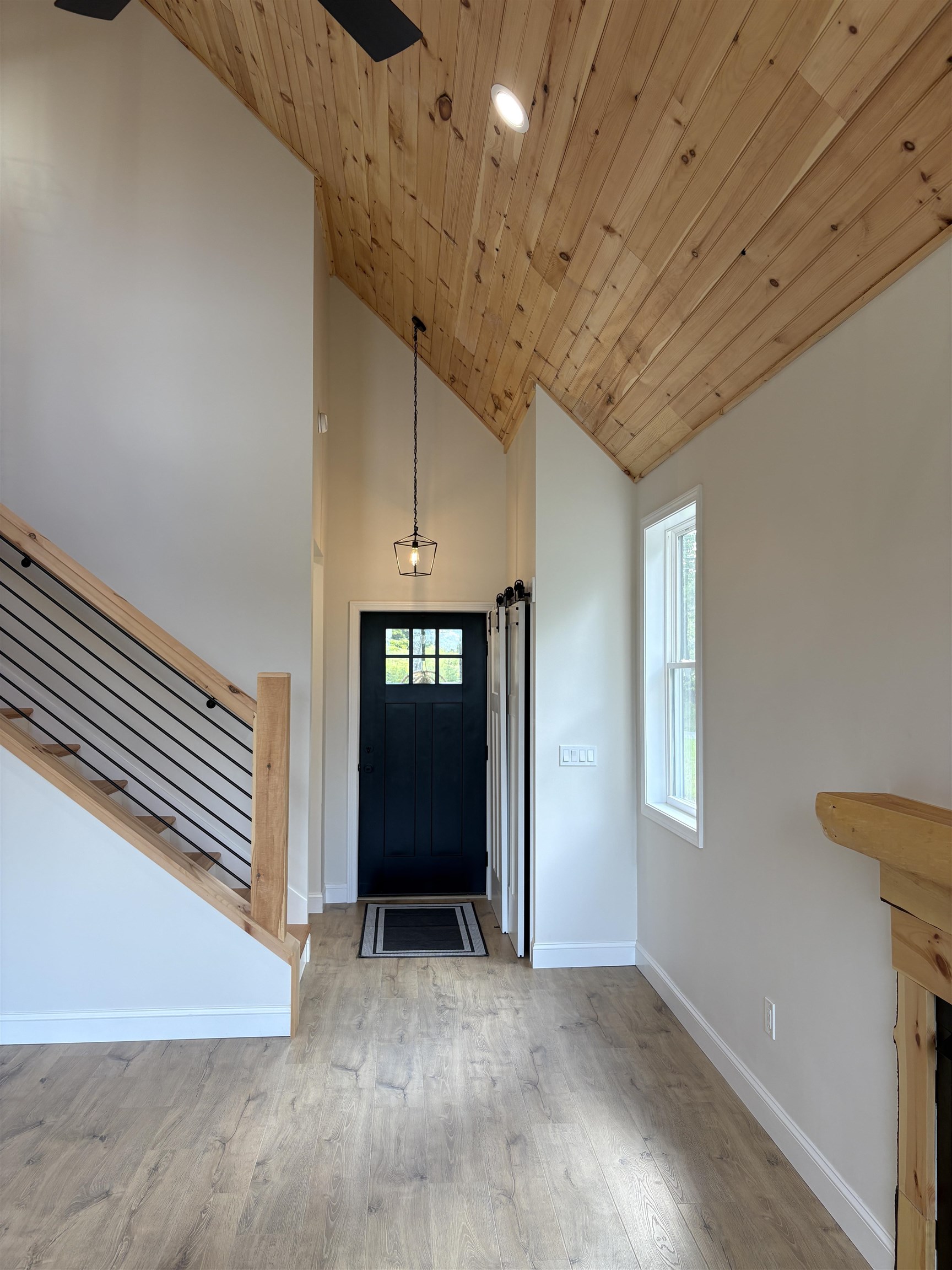 988 North Groton Road Property Photo 6