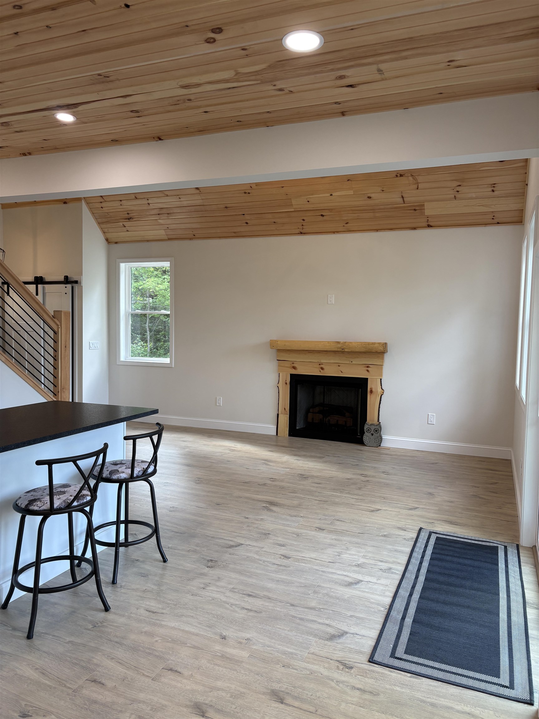 988 North Groton Road Property Photo 12