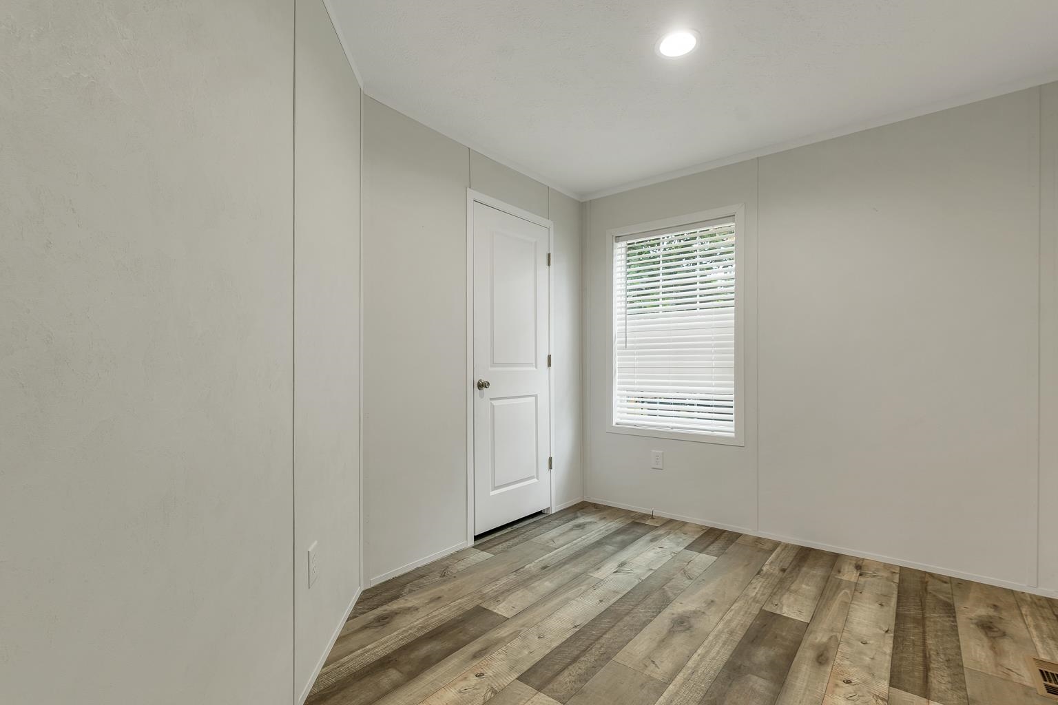 19 Martin Road Property Photo 18