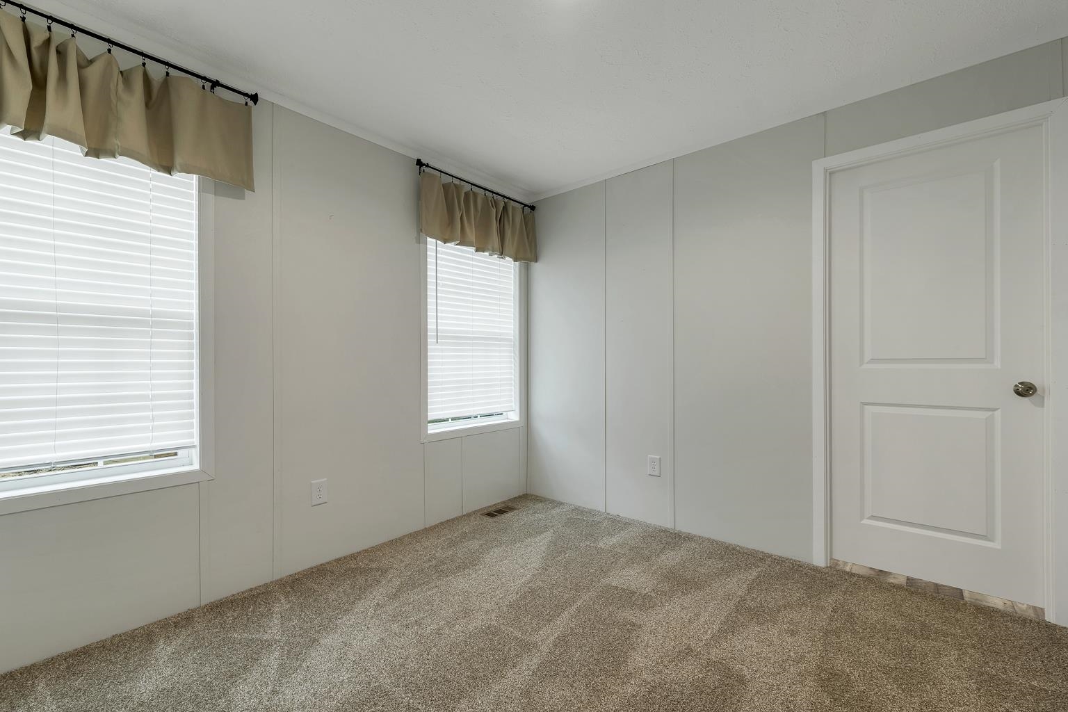 19 Martin Road Property Photo 43