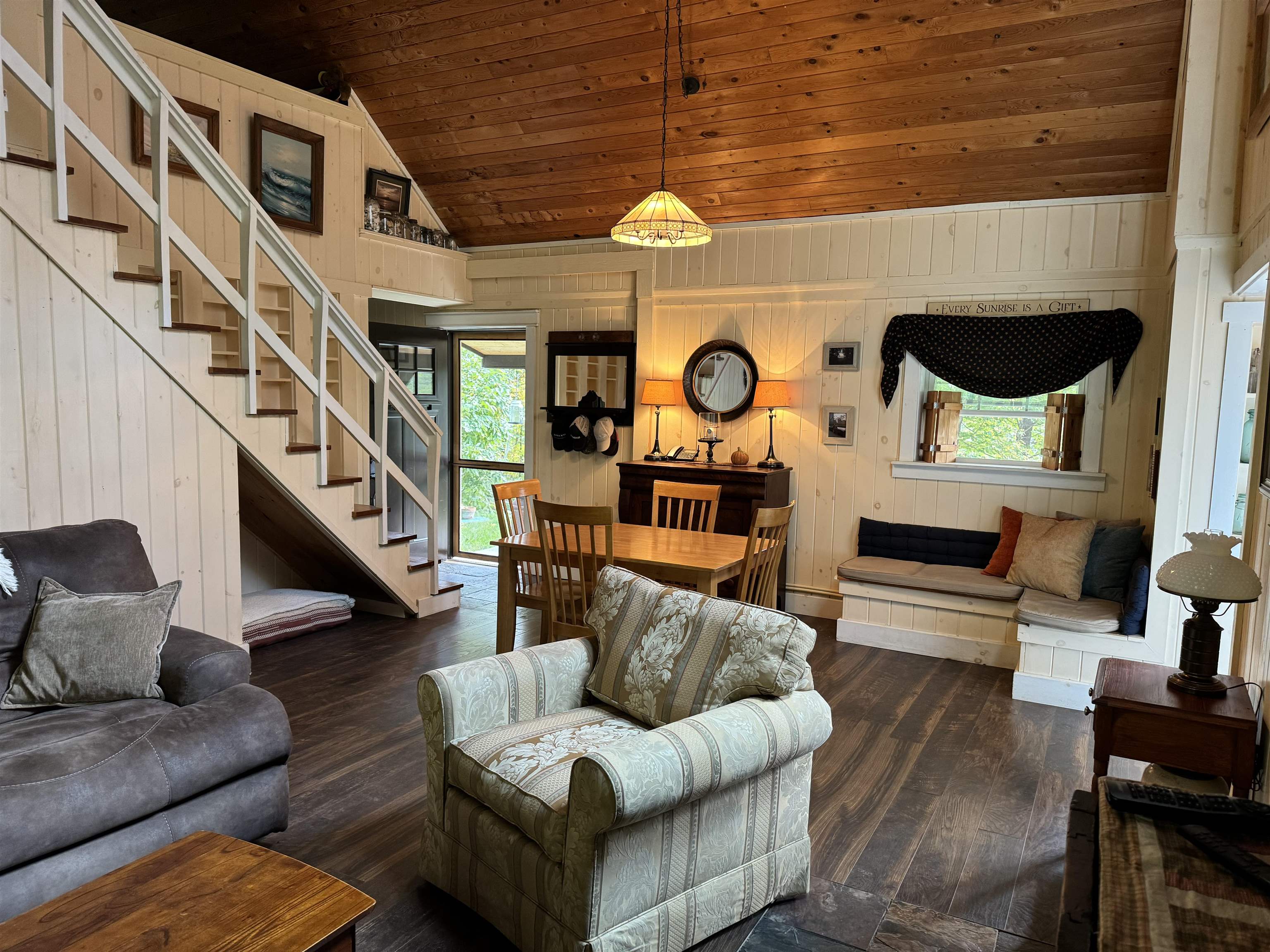 5415 Garfield Road Property Photo 6