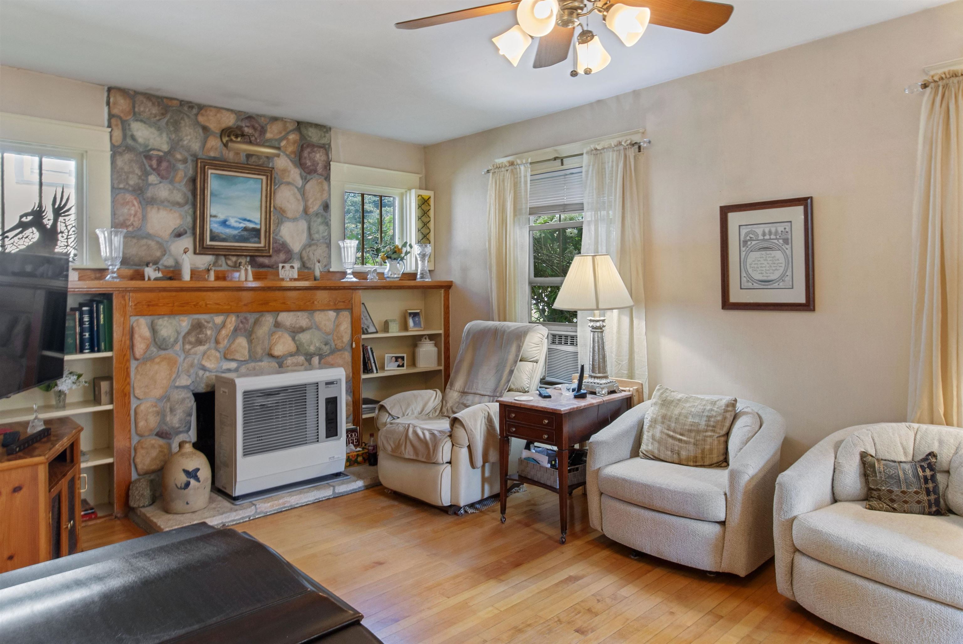 119 Gilford Avenue Property Photo 23