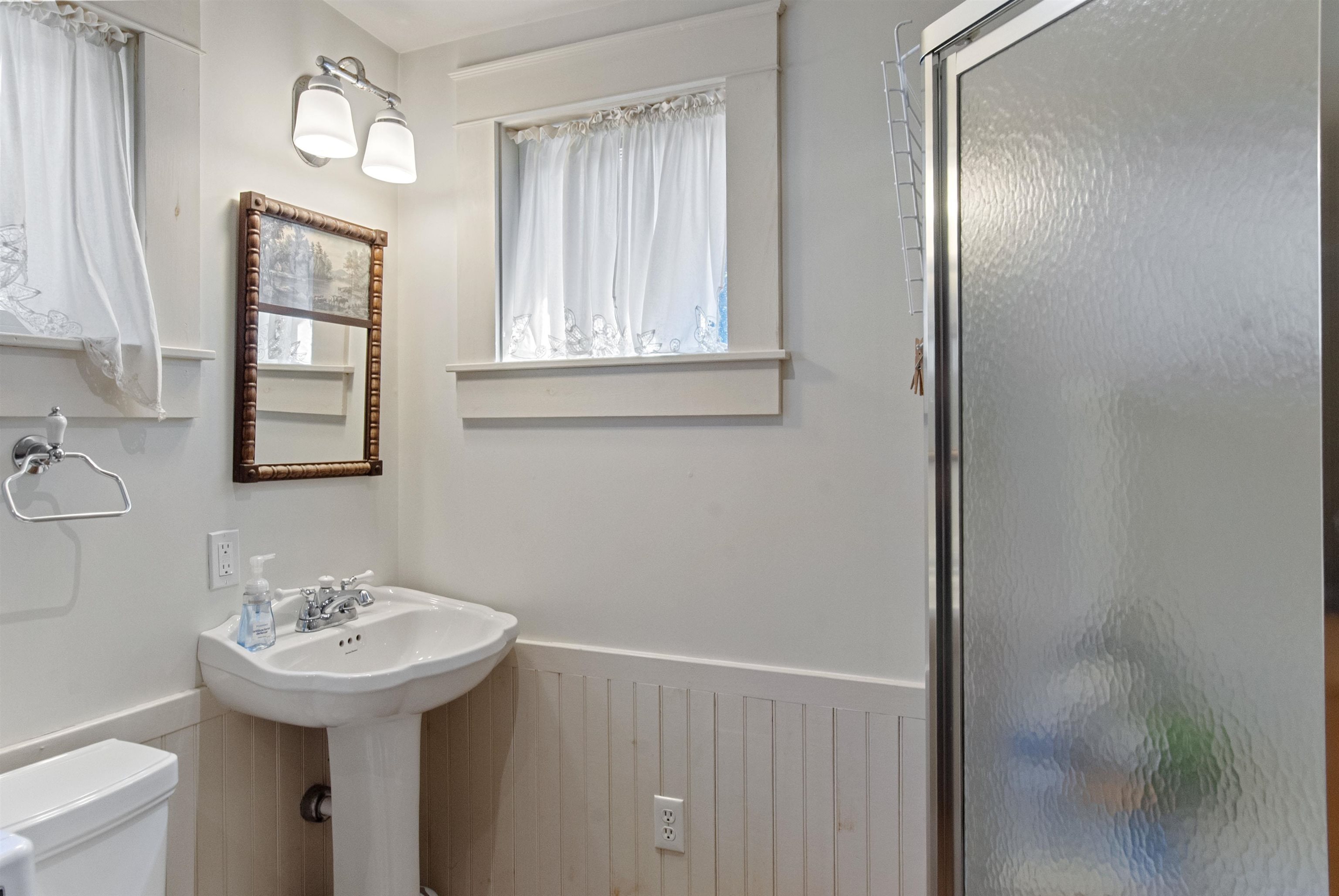 119 Gilford Avenue Property Photo 29