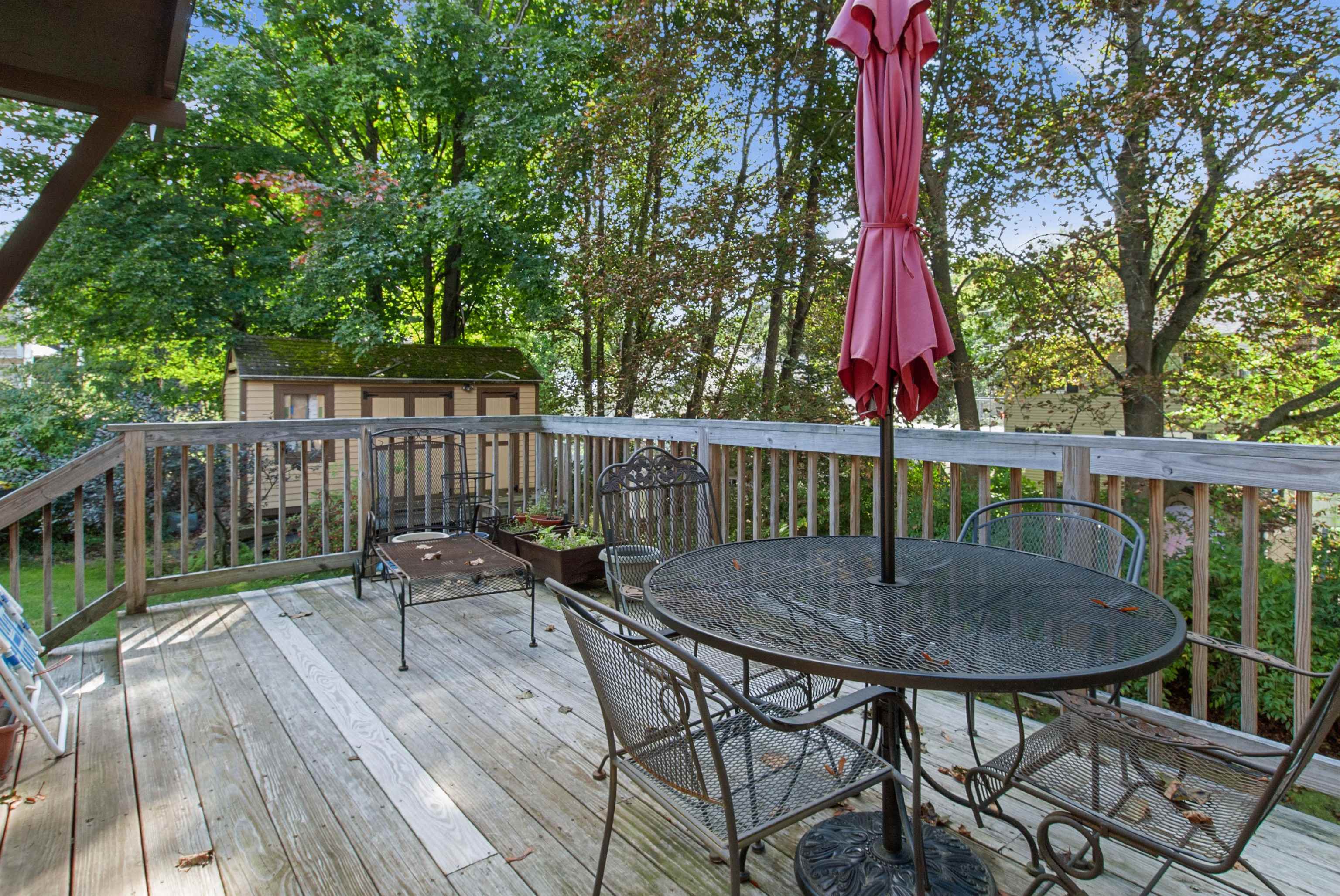 119 Gilford Avenue Property Photo 31
