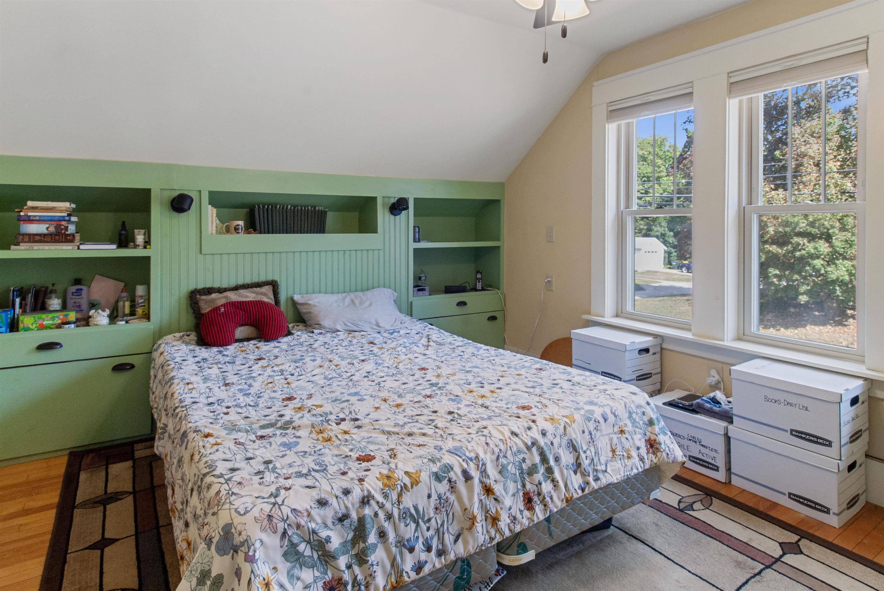 119 Gilford Avenue Property Photo 38