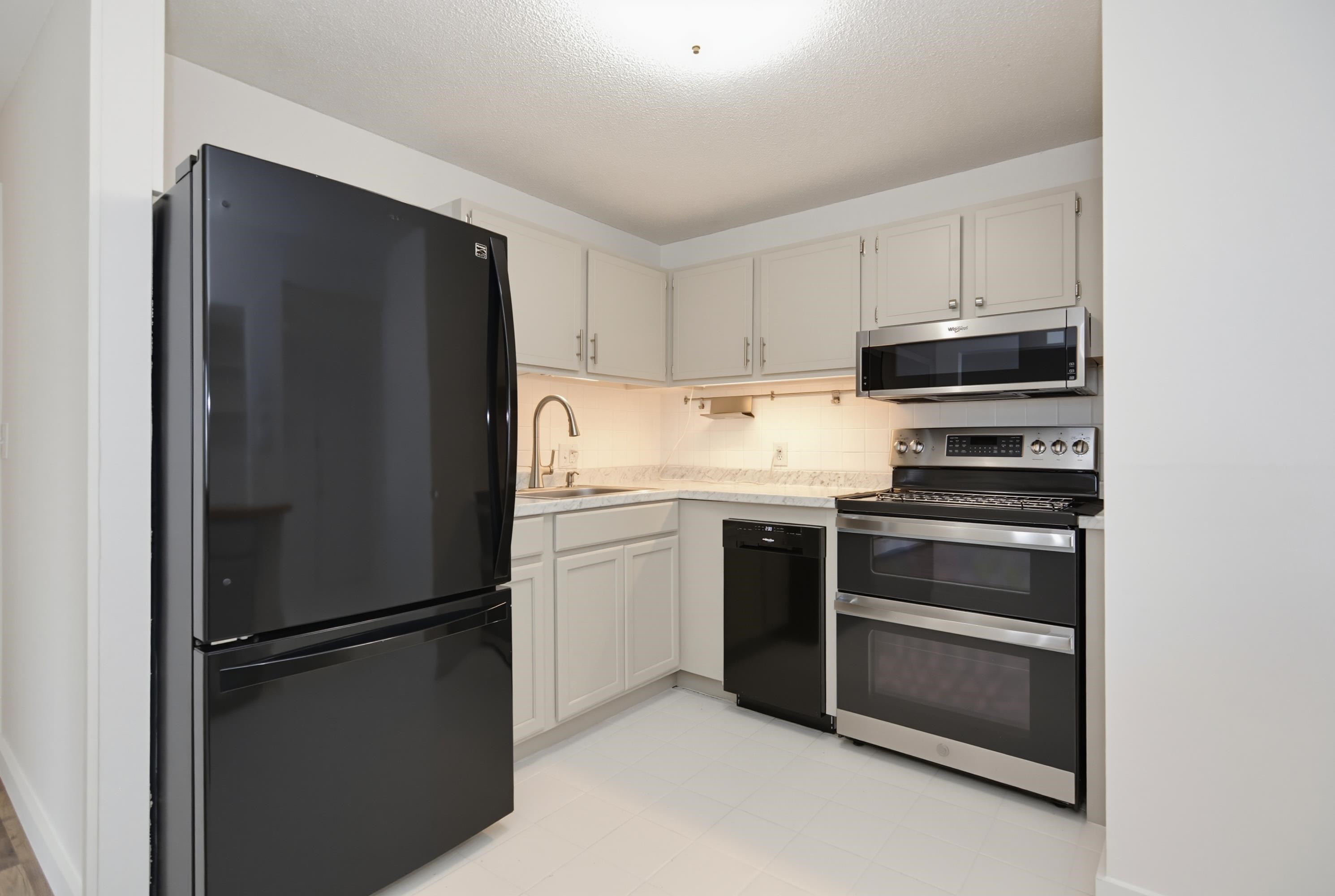 12 English Village Road Property Photo 17