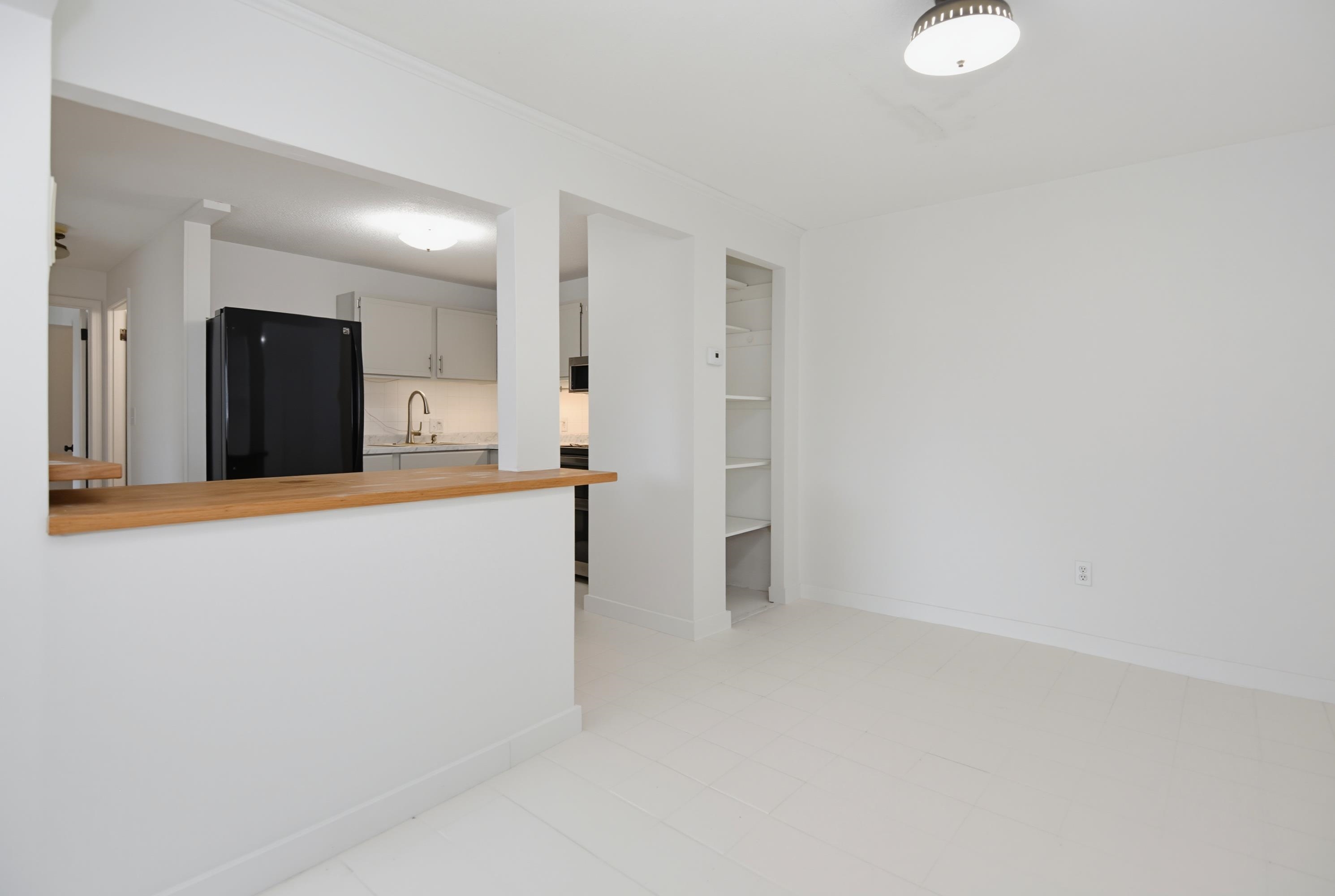 12 English Village Road Property Photo 20