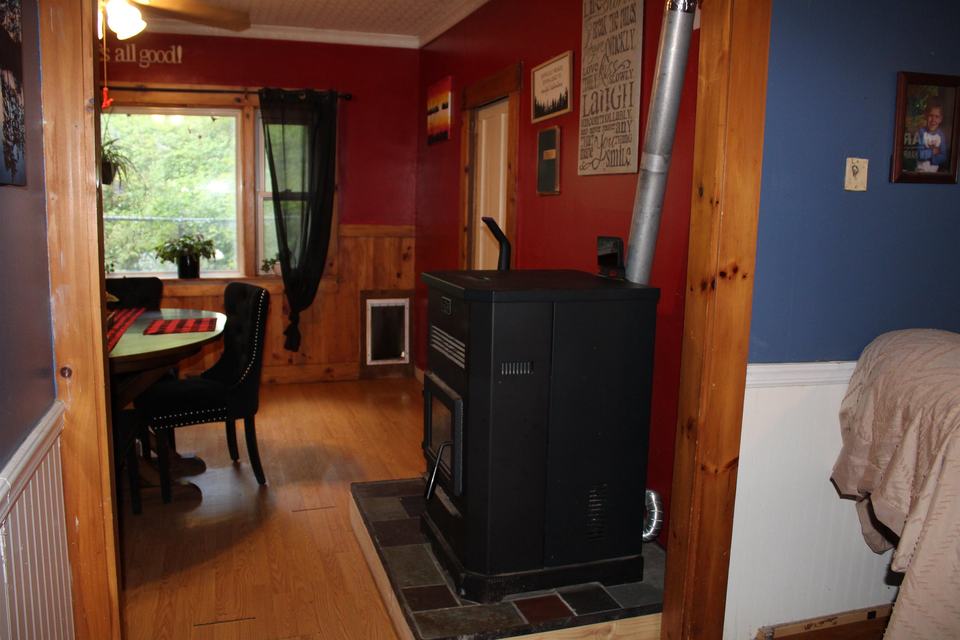 28 Spring Street Property Photo 9