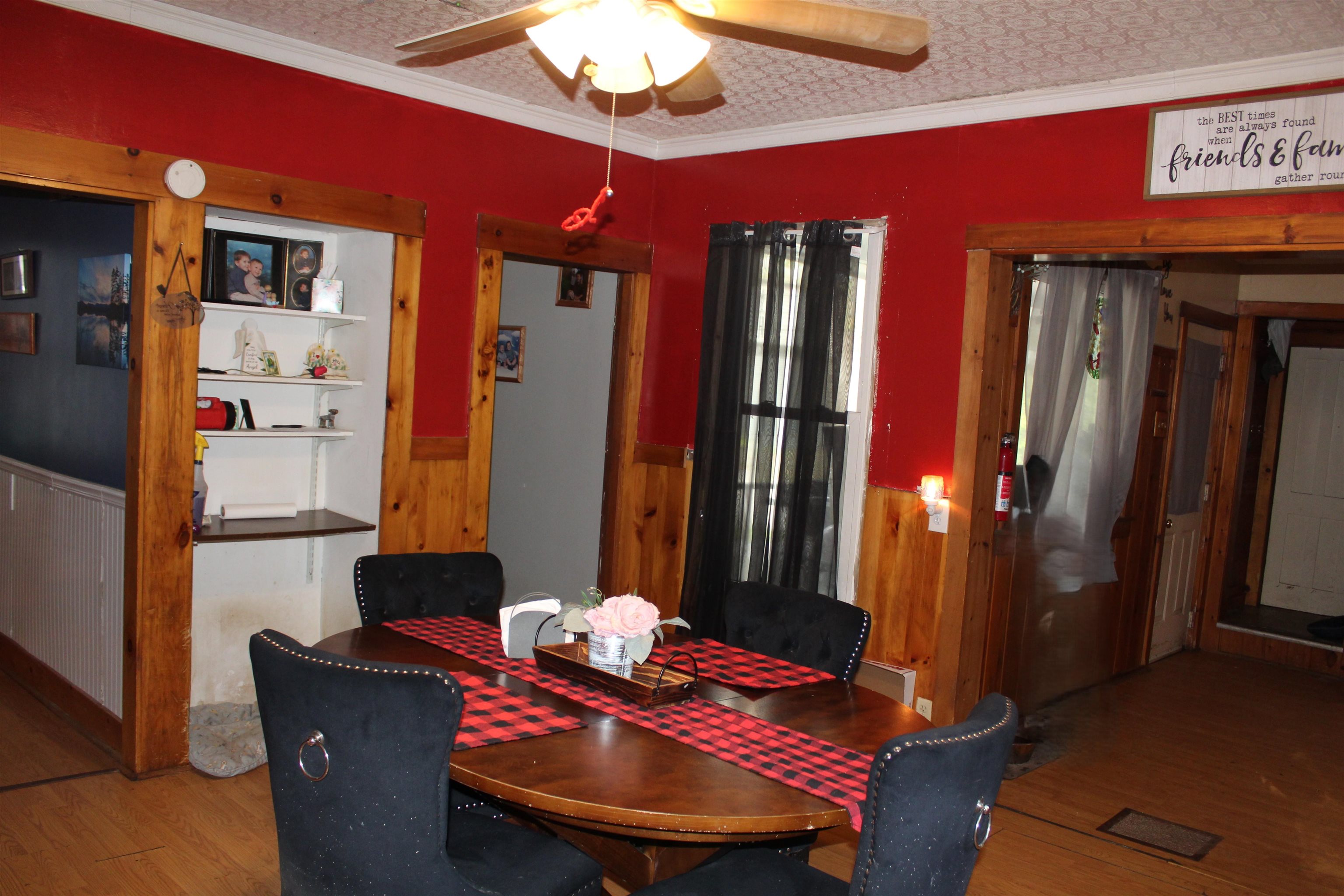 28 Spring Street Property Photo 10