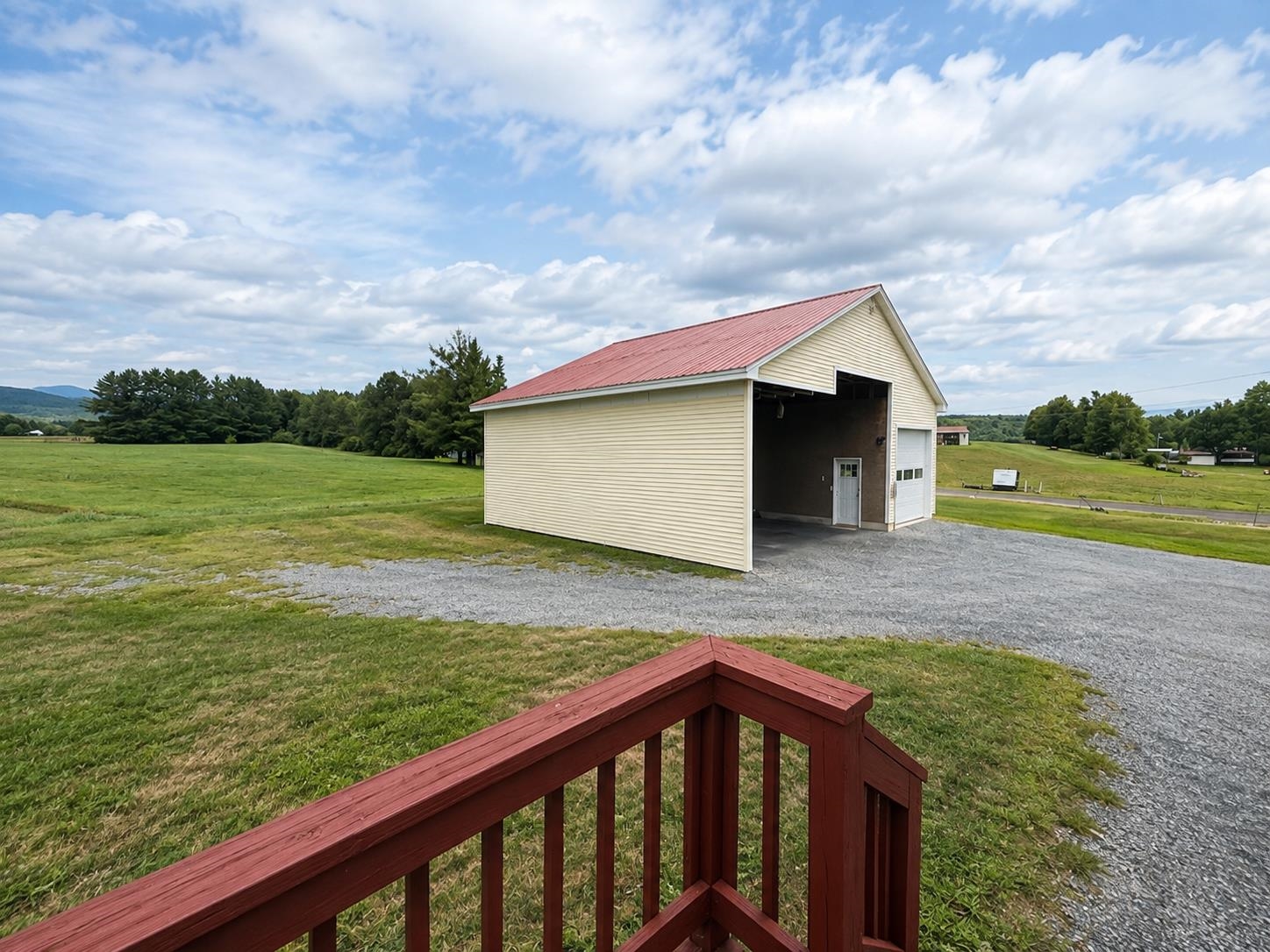 67 Airport Road Property Photo 5