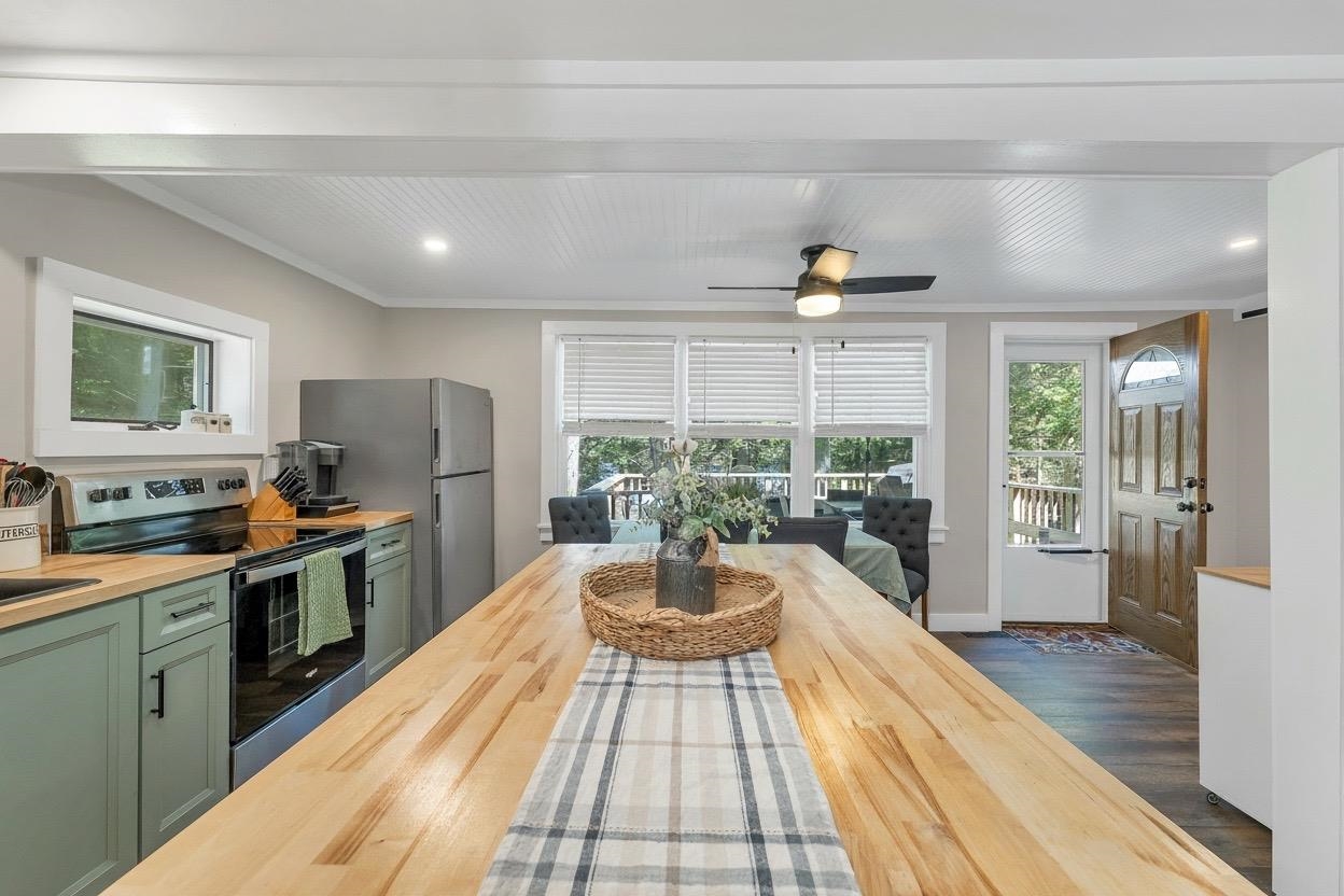 555 Stage Road Property Photo 9