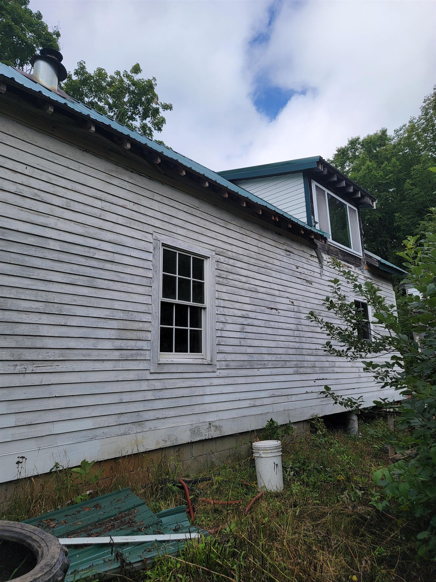 1530 Somerset Road Property Photo 9
