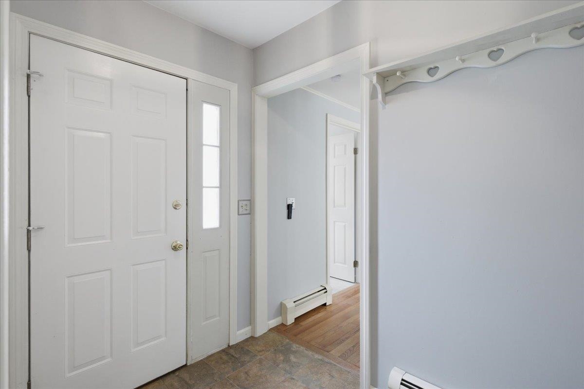 78 Carbonti Circle Property Photo 4
