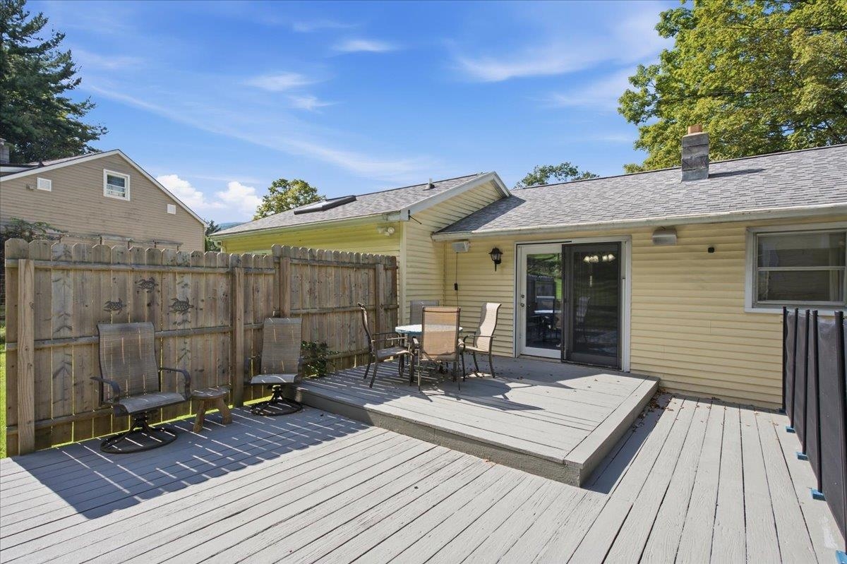 78 Carbonti Circle Property Photo 33