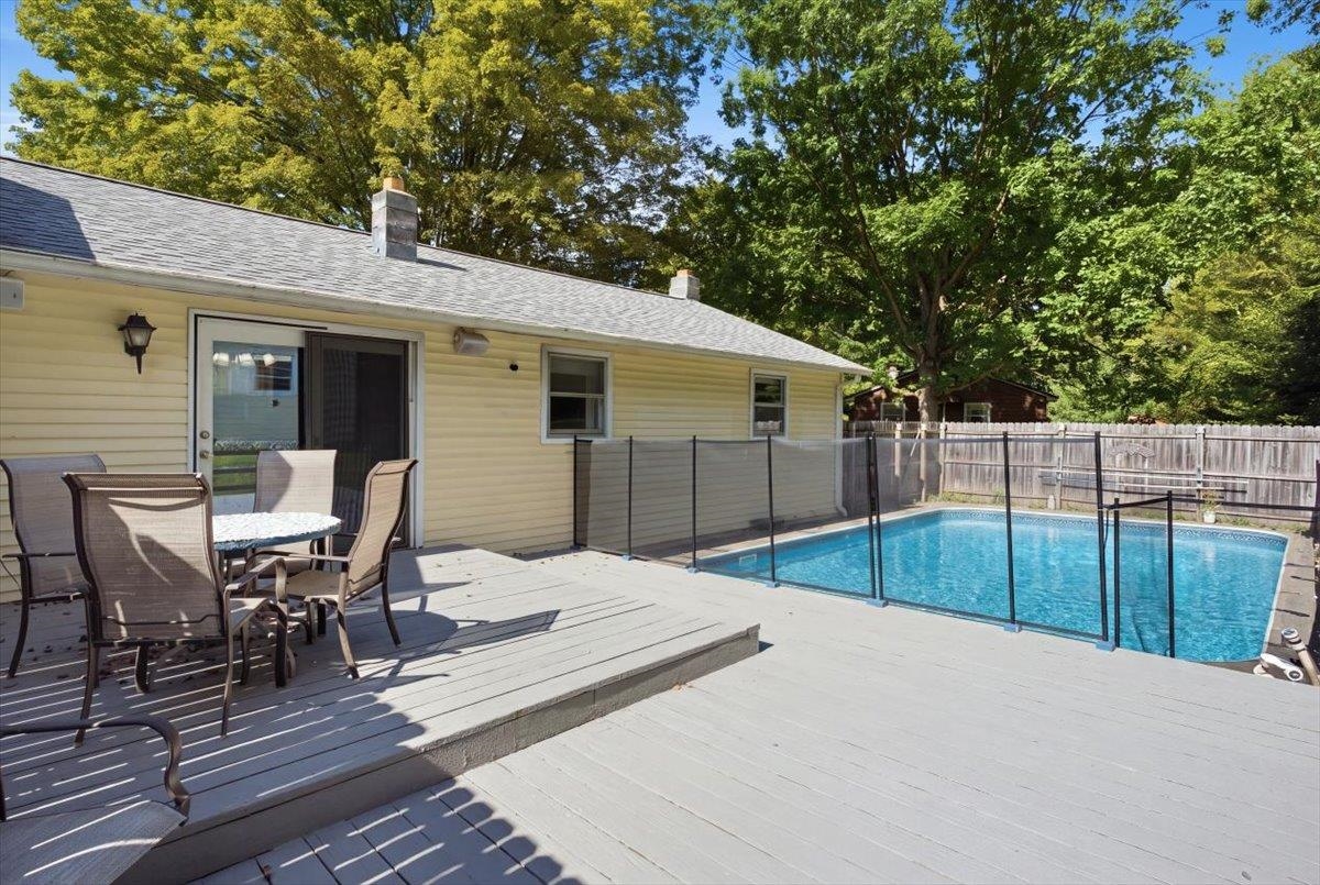 78 Carbonti Circle Property Photo 37