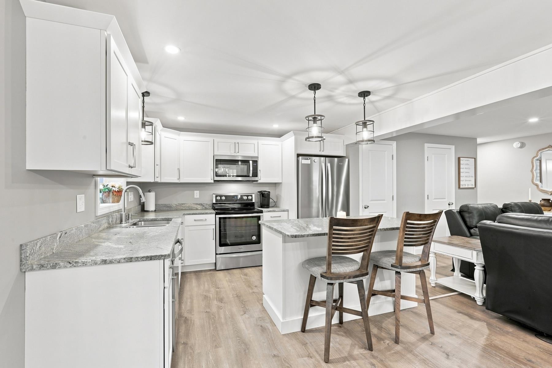 16 Lantern Lane Property Photo 43