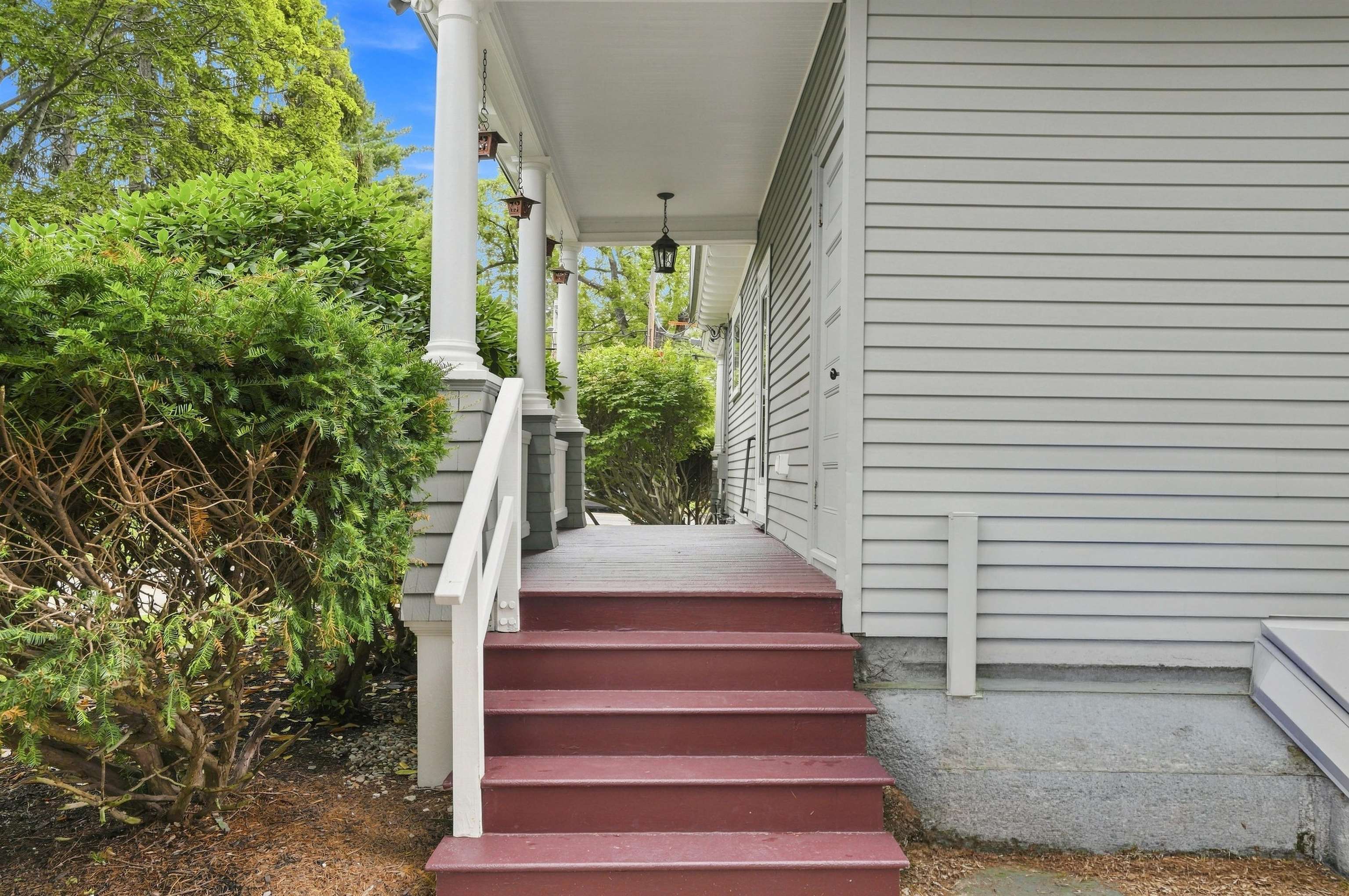 1028 Union Street Property Photo 5