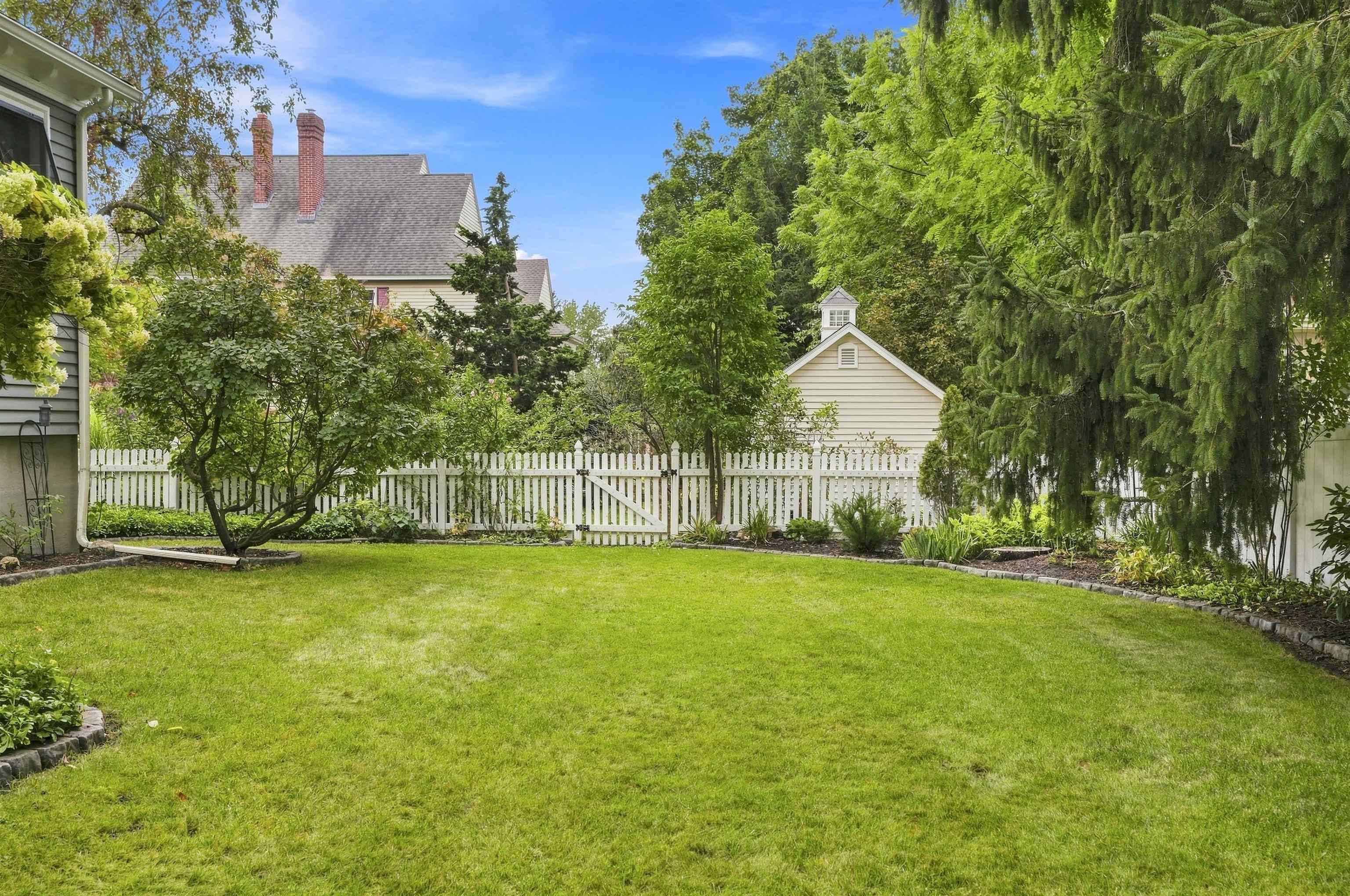 1028 Union Street Property Photo 49