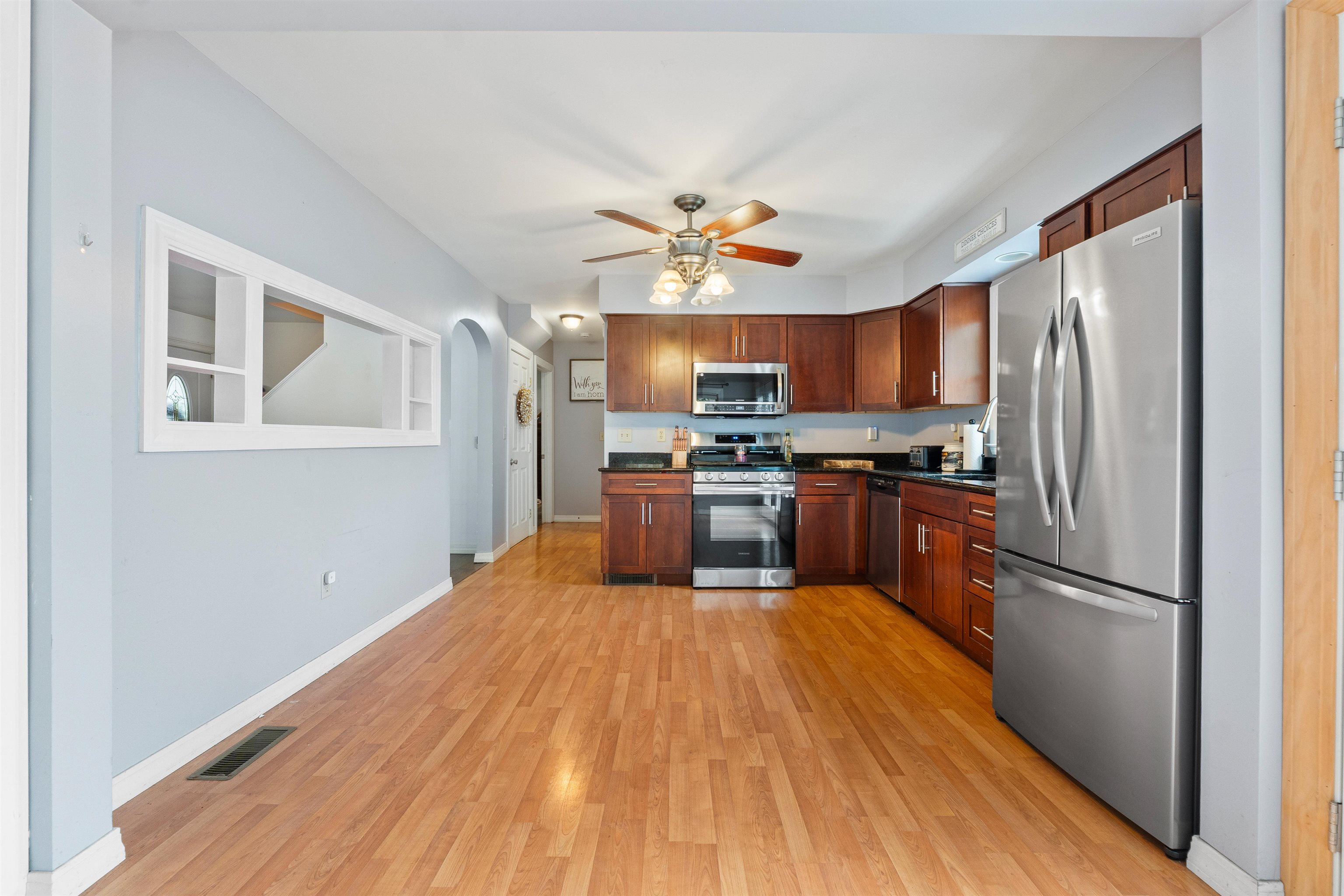 221 Youville Street Property Photo 9