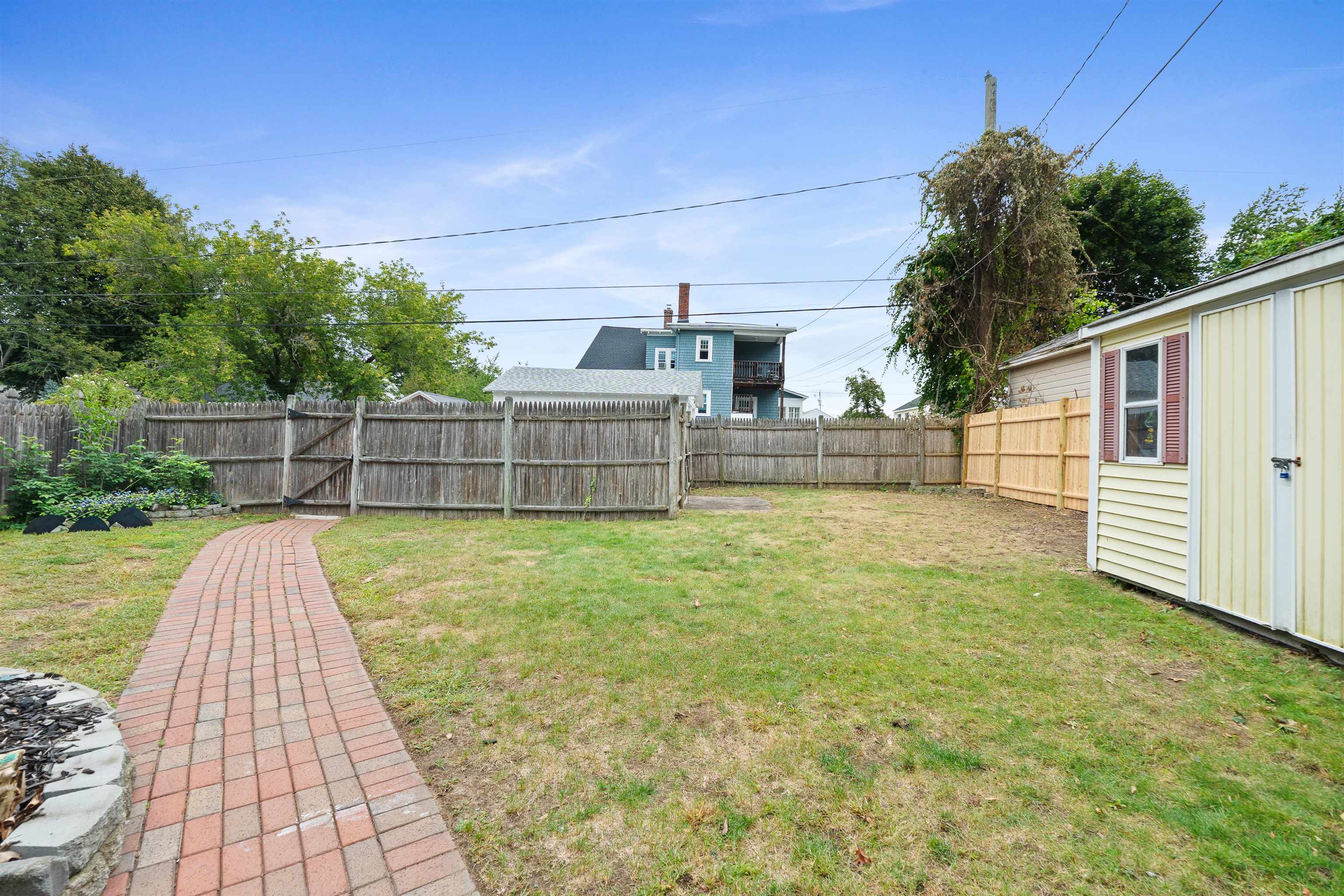 221 Youville Street Property Photo 27