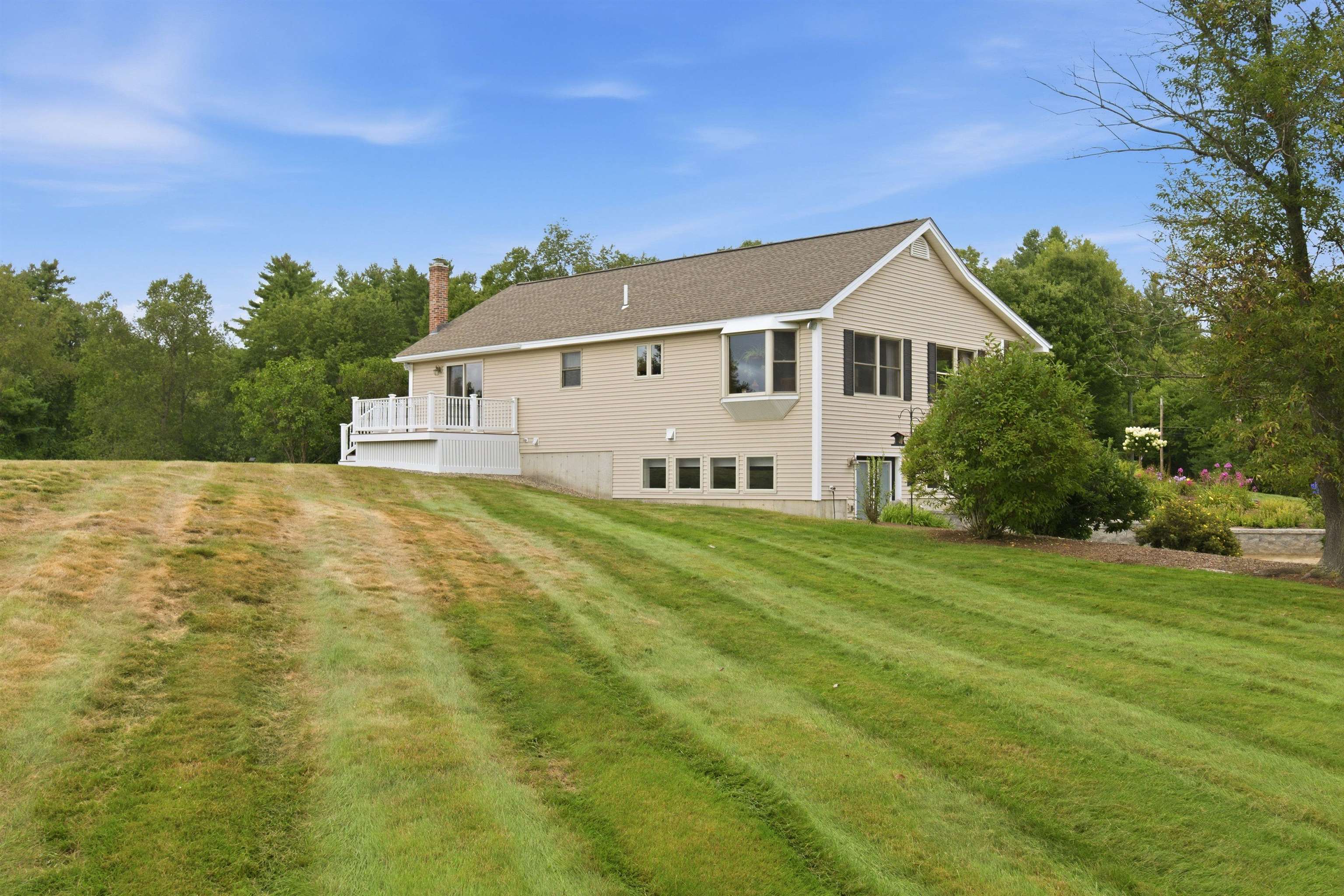 7107 School Street Property Photo 5