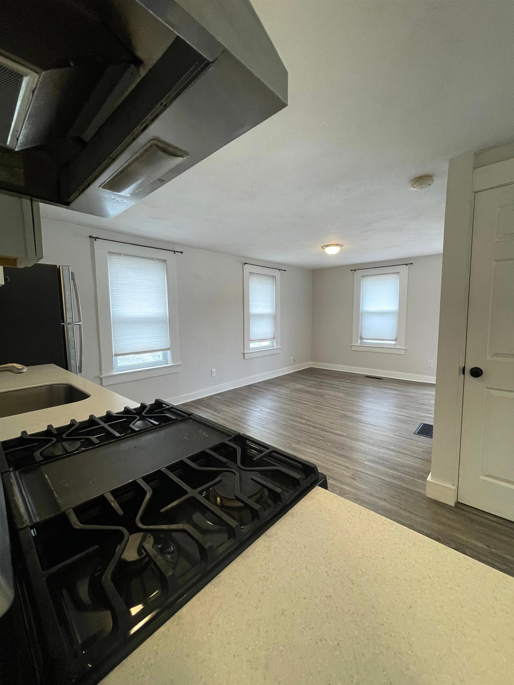 27 Pierce Street Property Photo 5